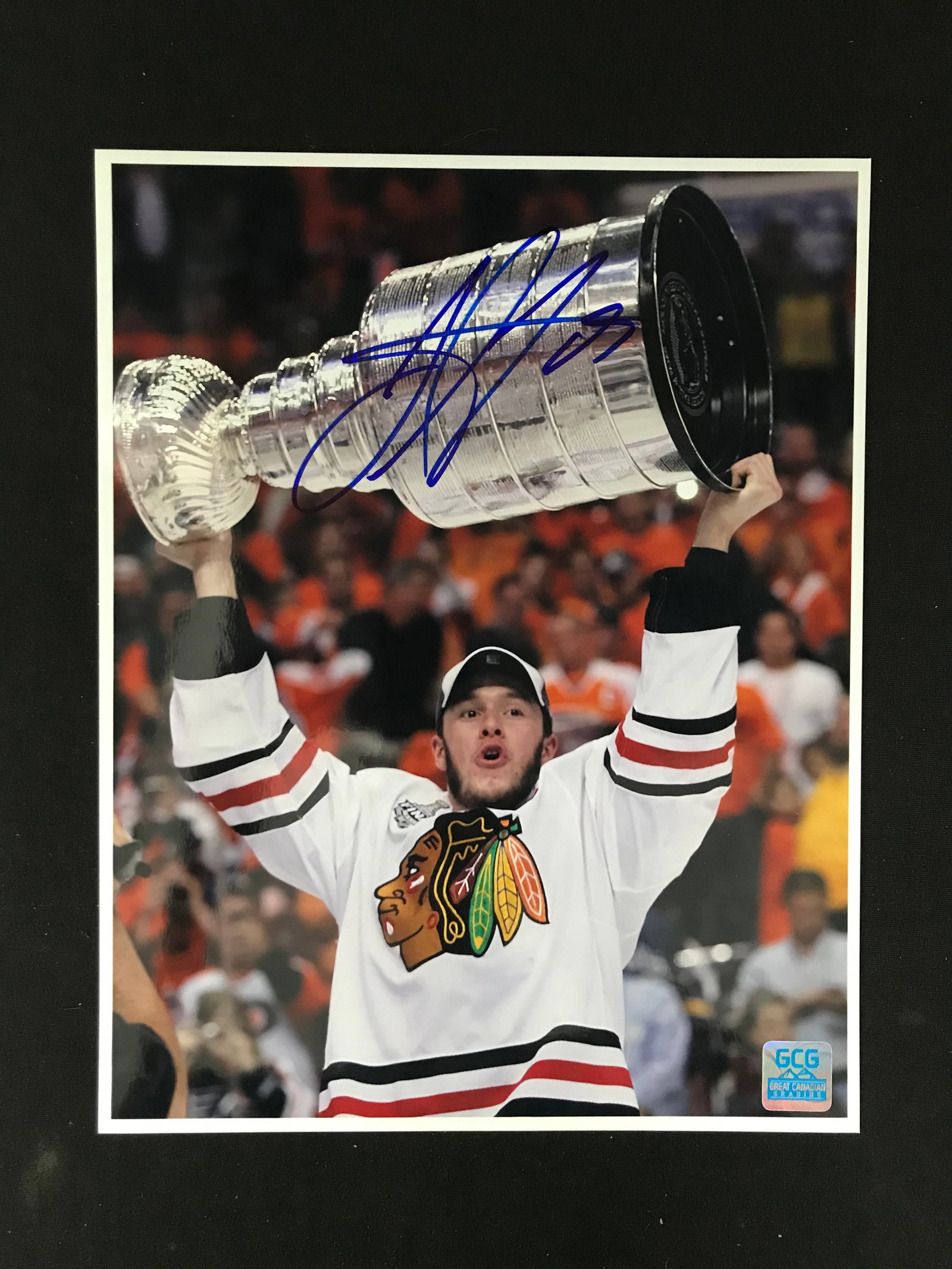 JONATHAN TOEWS SIGNED 11 X 14 STANLEY CUP PHOTO (GCG HOLO): Prices are in Canadian Dollars