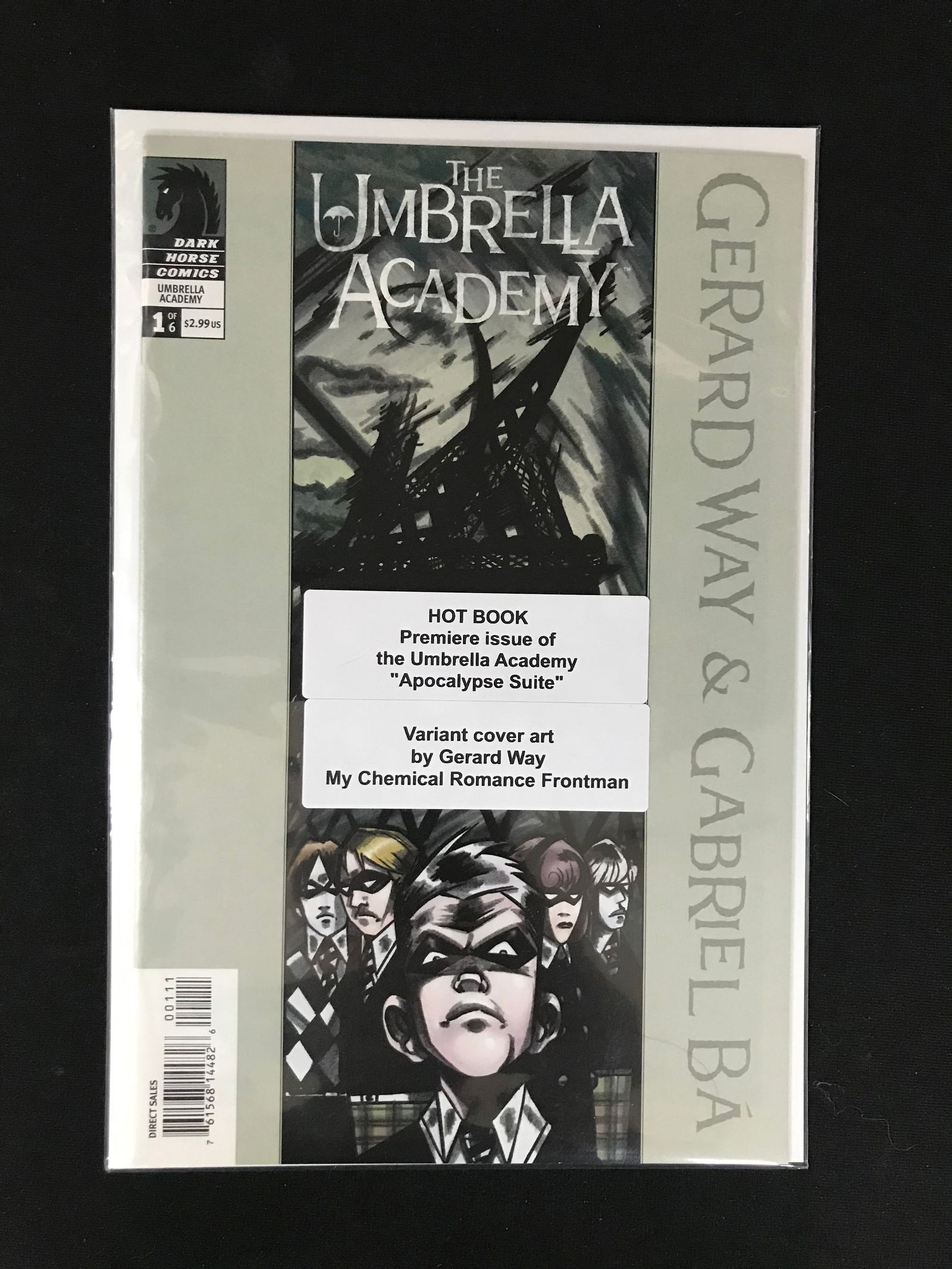 DARK HORSE COMICS NO.1 THE UMBRELLA ACADEMY (1 of 1)