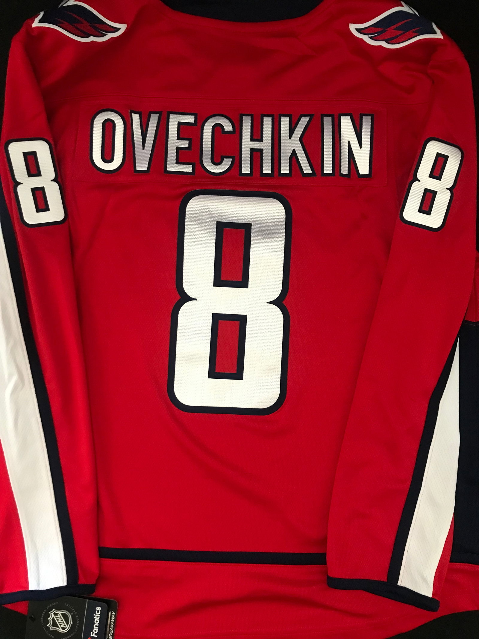 BNWT FANATICS ALEXANDER OVECHKIN JERSEY SIZE LARGE: Prices are in Canadian dollars
