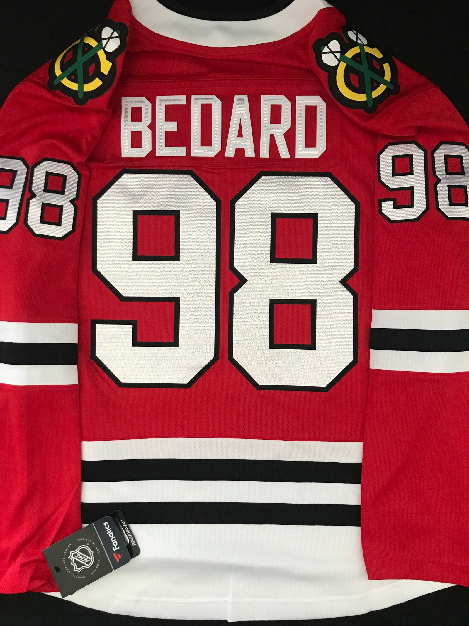 BNWT FANATICS CONNOR BEDARD JERSEY SIZE LARGE: Prices are in Canadian dollars