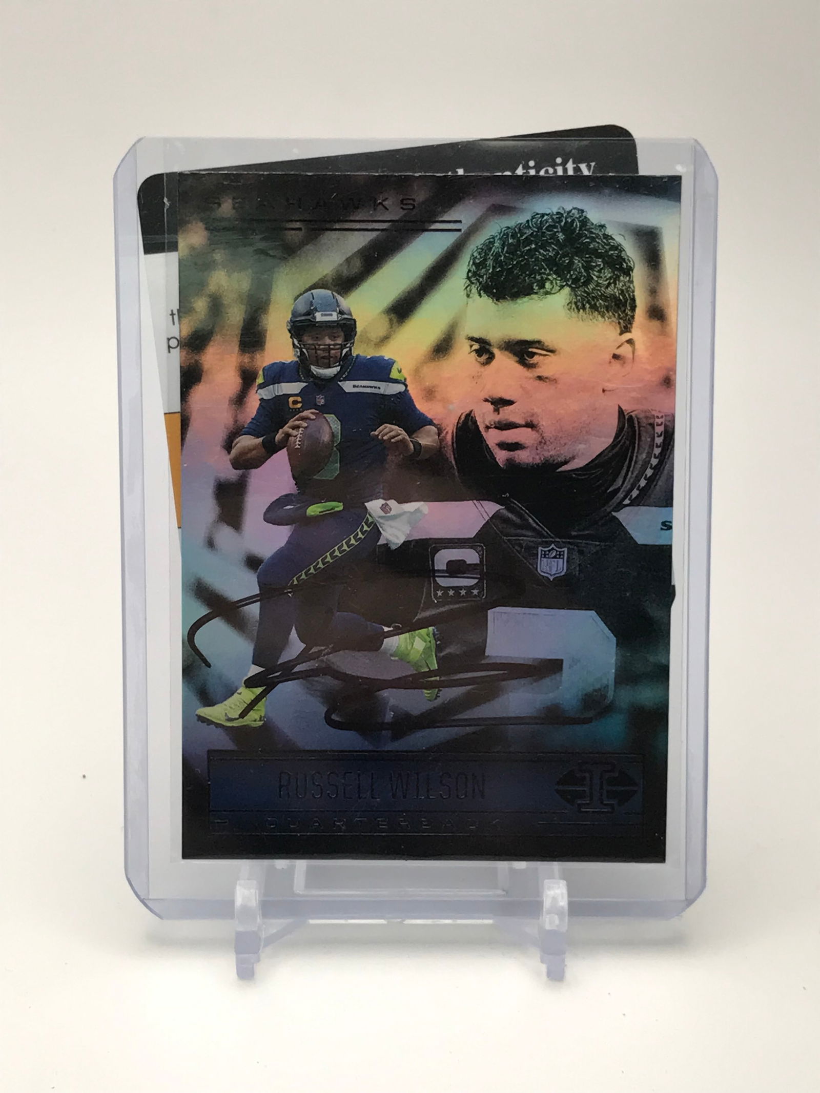 RUSSELL WILSON SIGNED PANINI TRADING CARD (PRO CERT COA) (1 of 2)