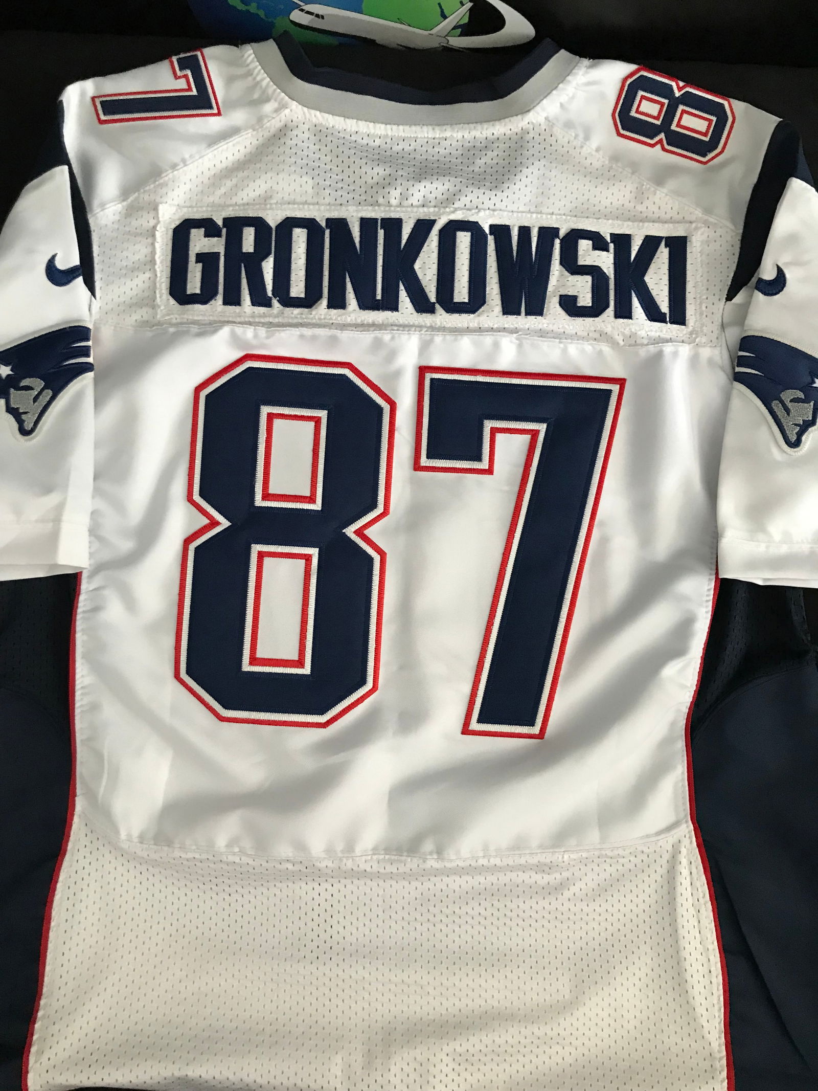 ROB GRONKOWSKI SIGNED NEW ENGLAND PATRIOTS NIKE JERSEY (1 of 2)