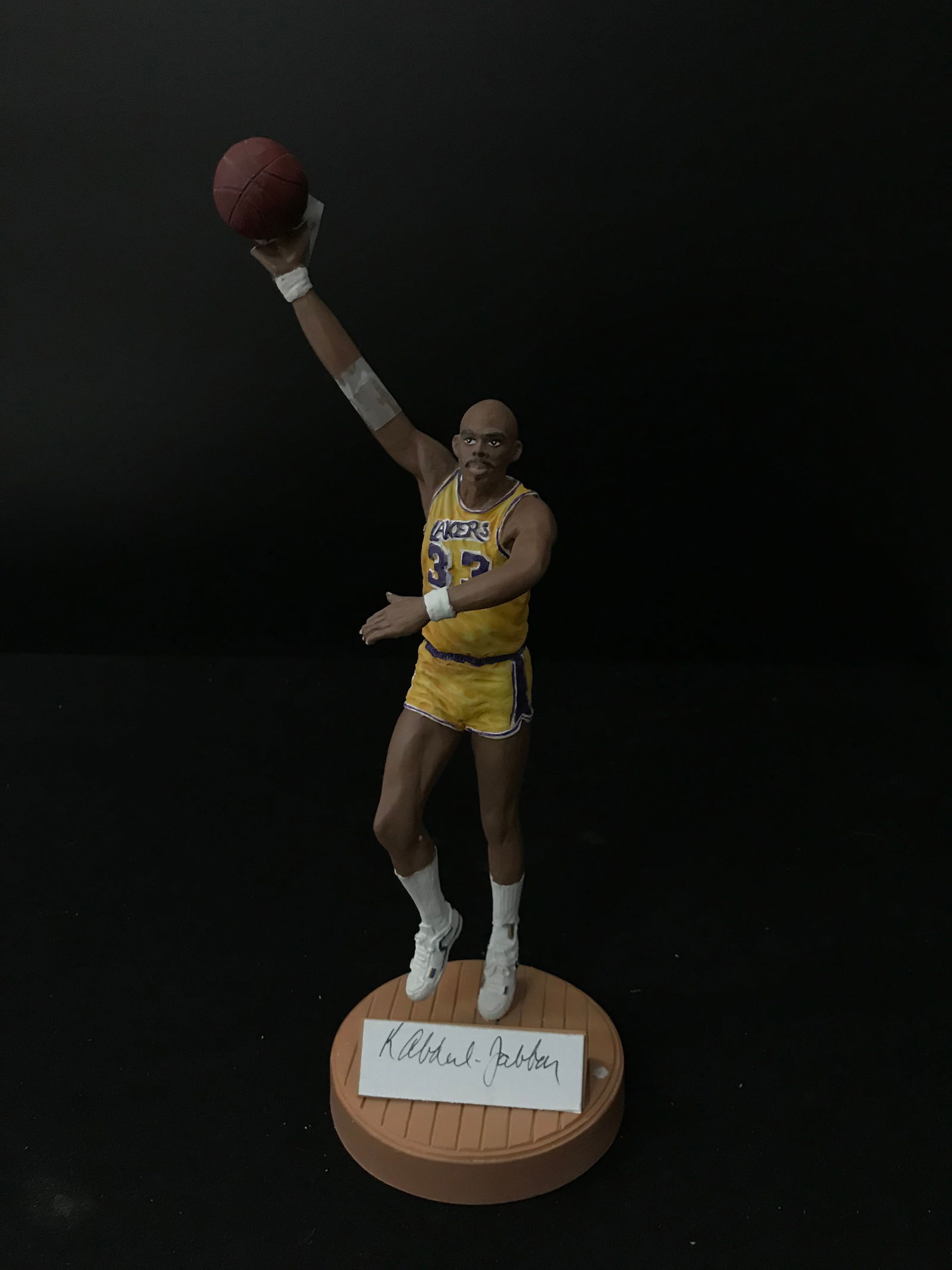 KAREEM ABDUL-JABBAR THE CAPTAIN SIGNED  GARTLAN STATUE (GARTLAN COA) (1 of 5)
