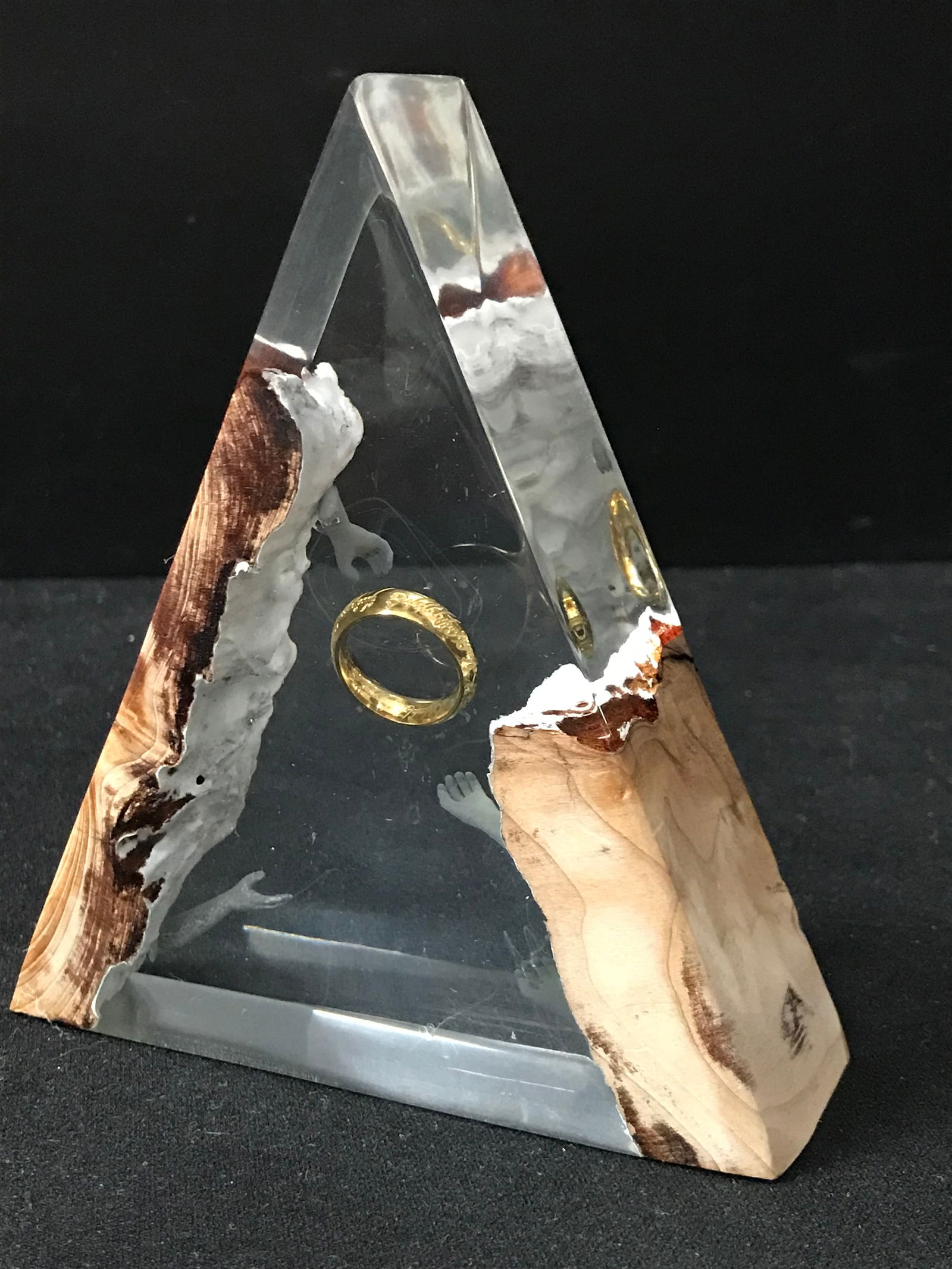 SEAN ASTIN SIGNED LORD OF THE RINGS LIGHT UP RING DISPLAY (WWOC COA) (1 of 2)