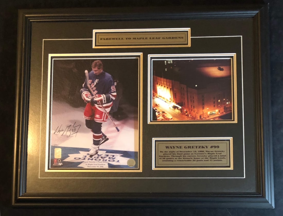 WAYNE GRETZKY SIGNED AND FRAMED FARWELL TO MAPLE LEAFS GARDENS PICTURE - WAYNE GRETZKY COMPANY COA: Prices are in Canadian dollars