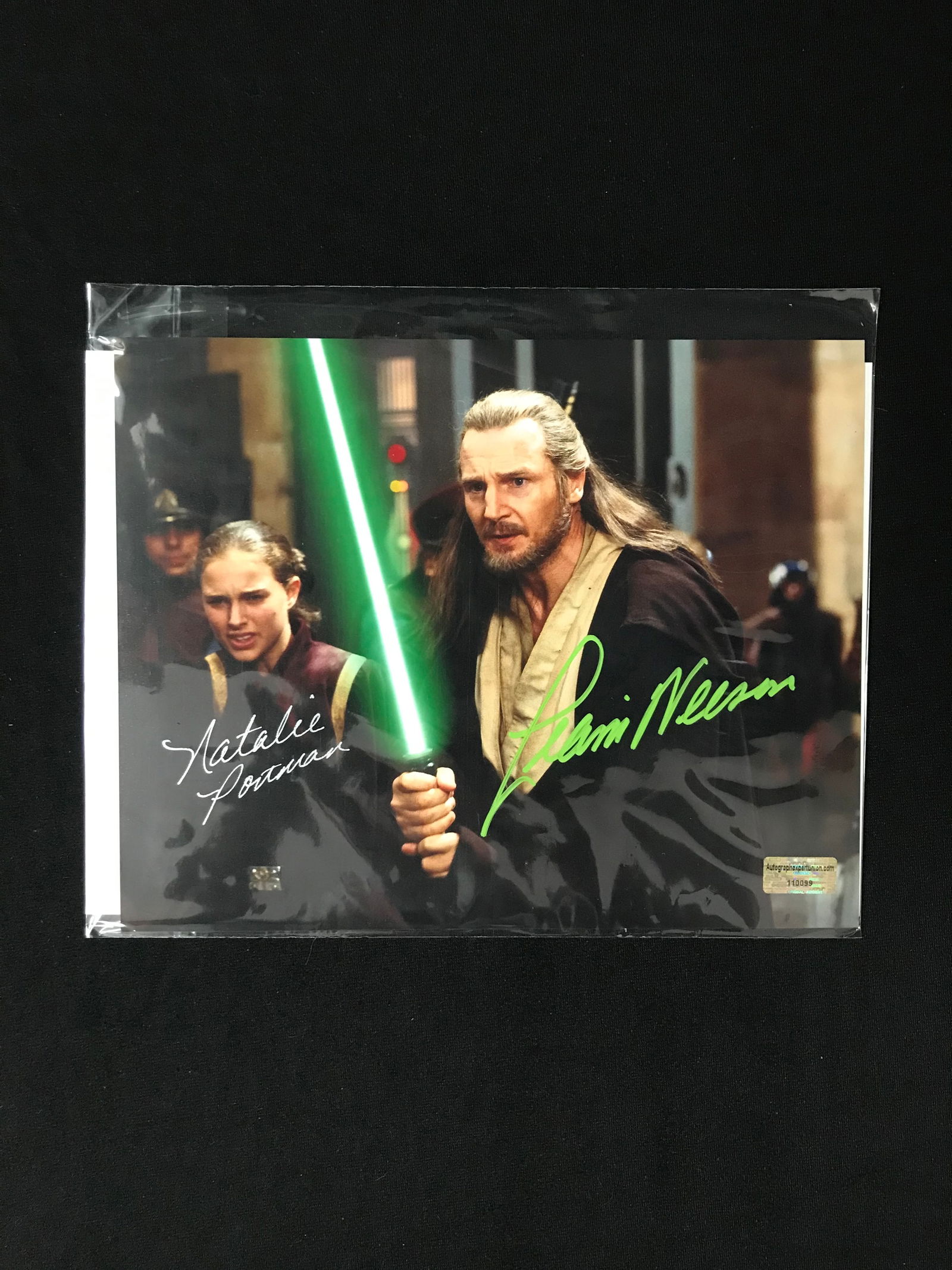 LIAM NEESON AND NATALIE PORTMAN SIGNED STAR WARS 8X10 - AUTOGRAPH EXPERTS COA (1 of 2)