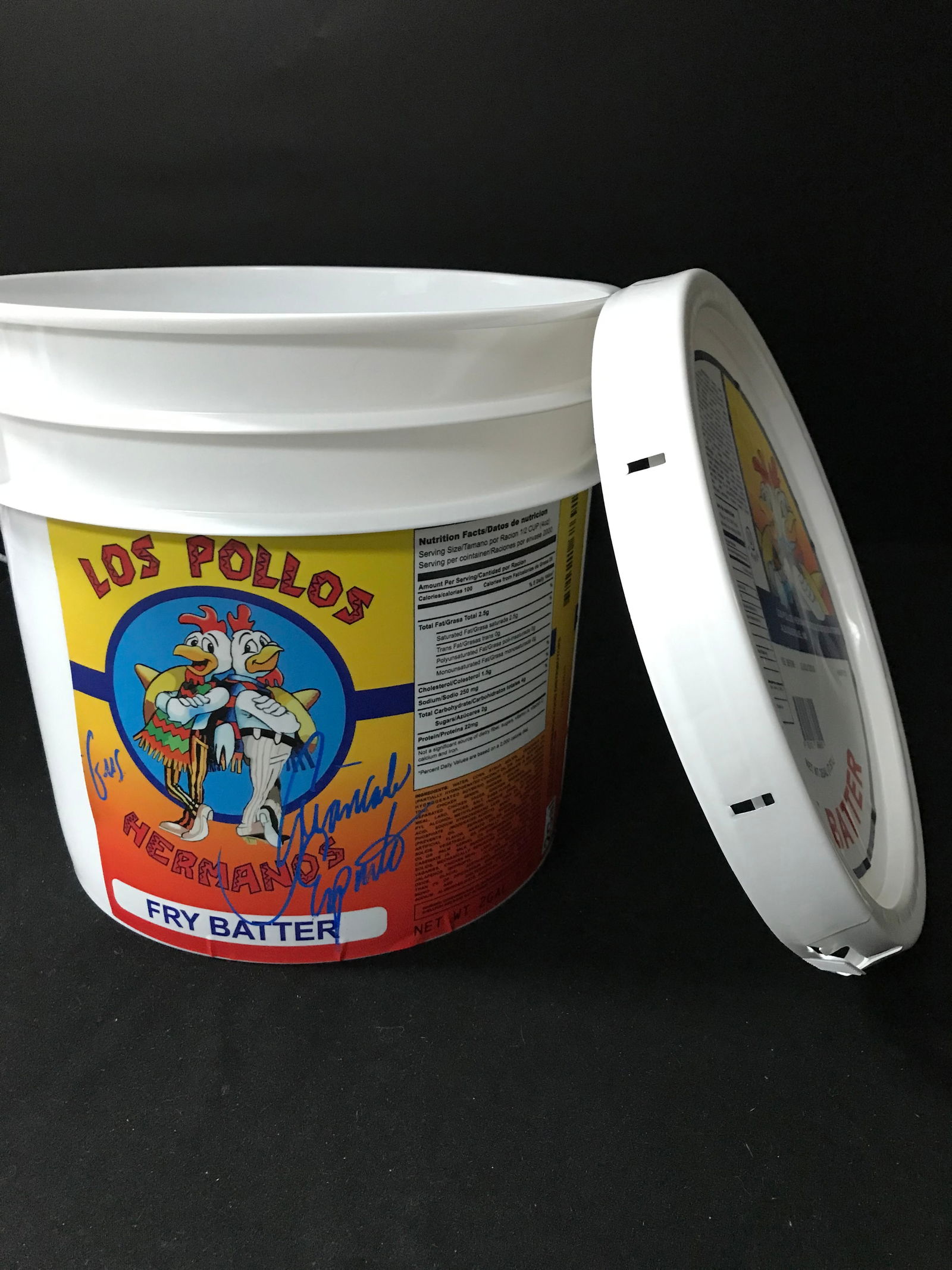 GIANCARLO ESPOSITO SIGNED LOS POLLOS HERMANOS CHICKEN BUCKET (WWOC COA) (1 of 3)