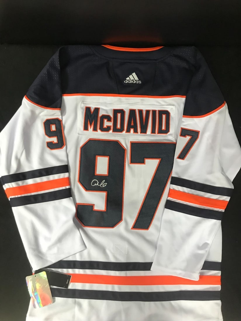 CONNOR MCDAVID SIGNED EDMONTON OILERS PRO JERSEY (BECKETT LOA) (1 of 4)