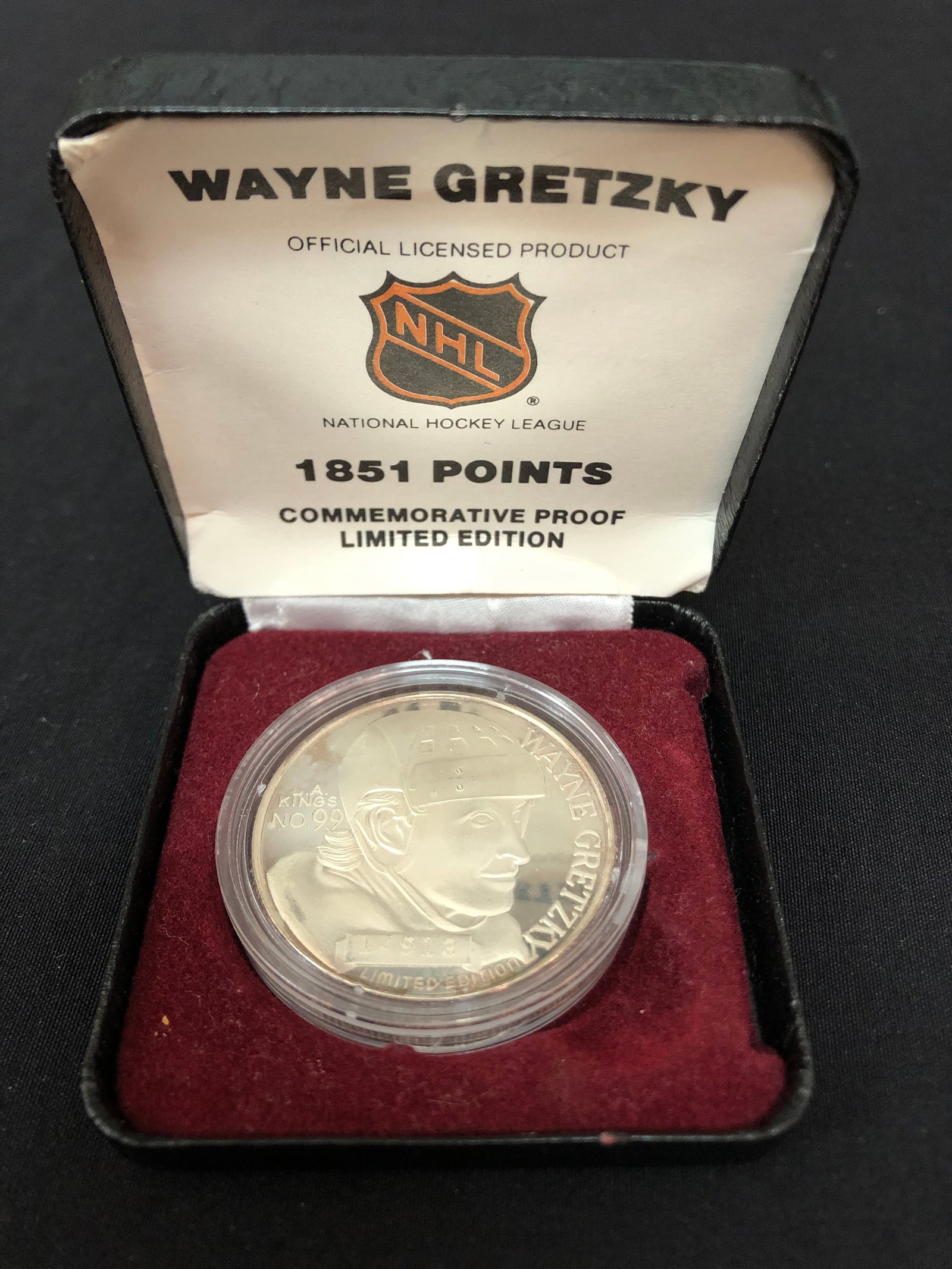 WAYNE GRETZKY COMMEMORATIVE PROOF LIMITED EDITION 1851 POINTS COIN: Prices are in Canadian dollars