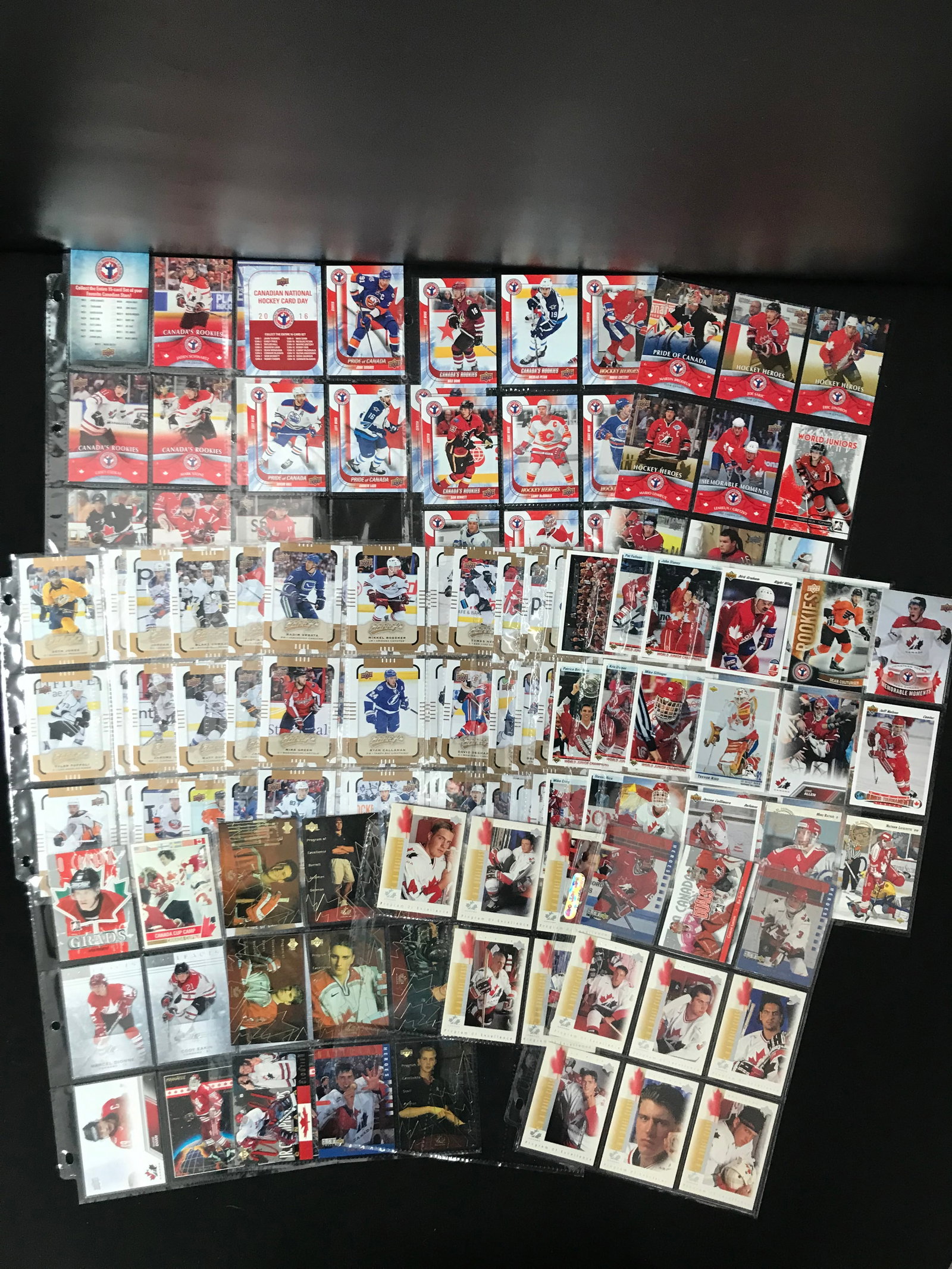 LOT OF 50+ ASSORTED HOCKEY CARDS (1 of 1)
