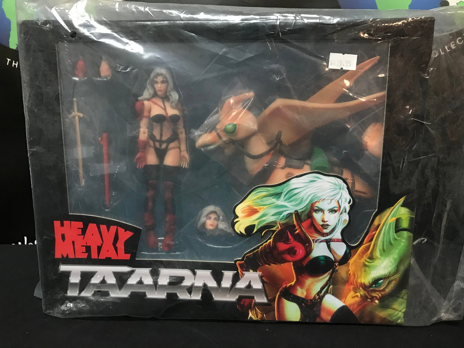 SEALED IN ORIGINAL BOX VINTAGE HEAVY METAL TAARNA ACTION FIGURE SET (1 of 3)