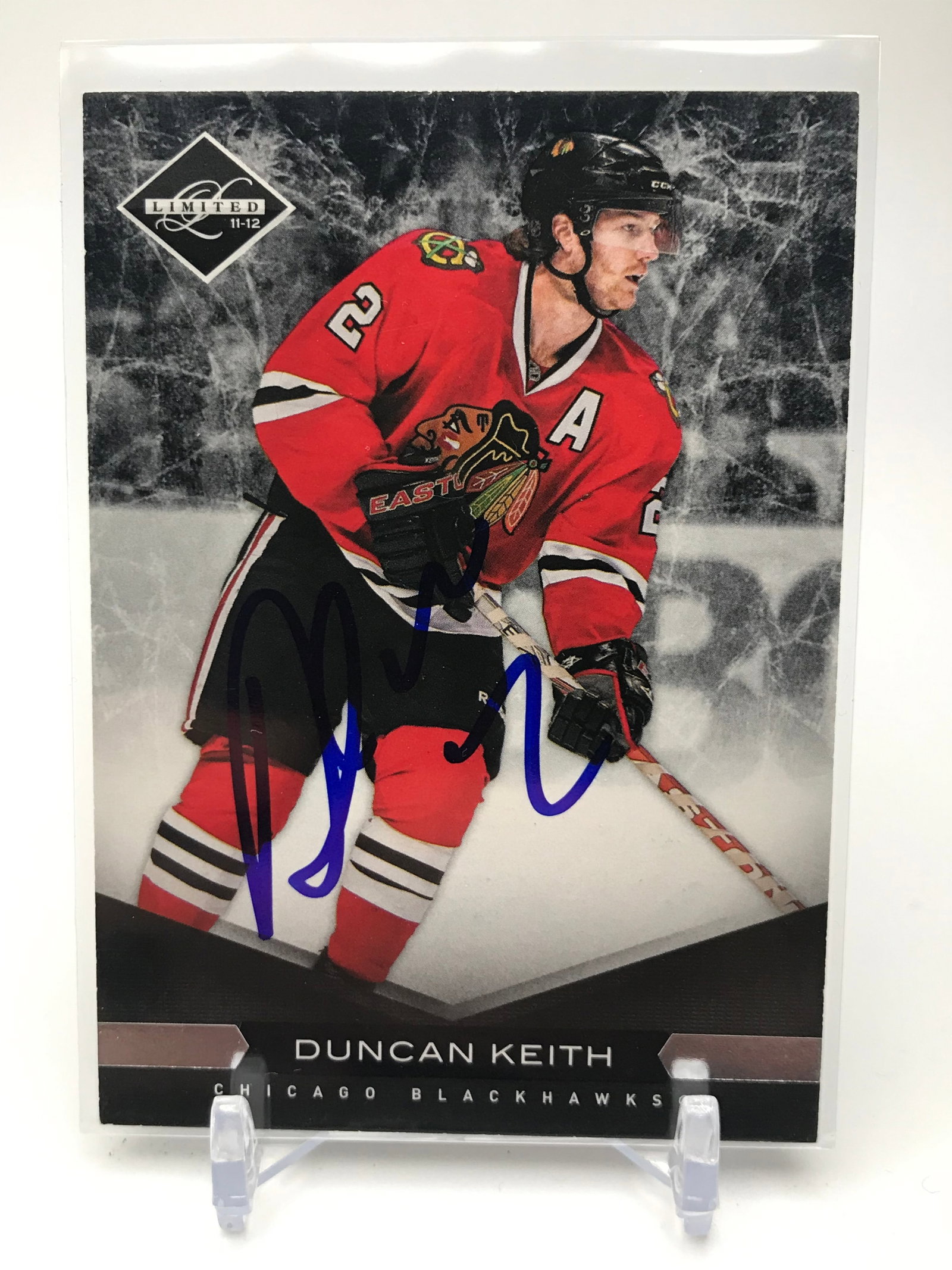 DUNCAN KEITH SIGNED TRADING CARD (GCG AUTHENTIC): Prices are in Canadian dollars