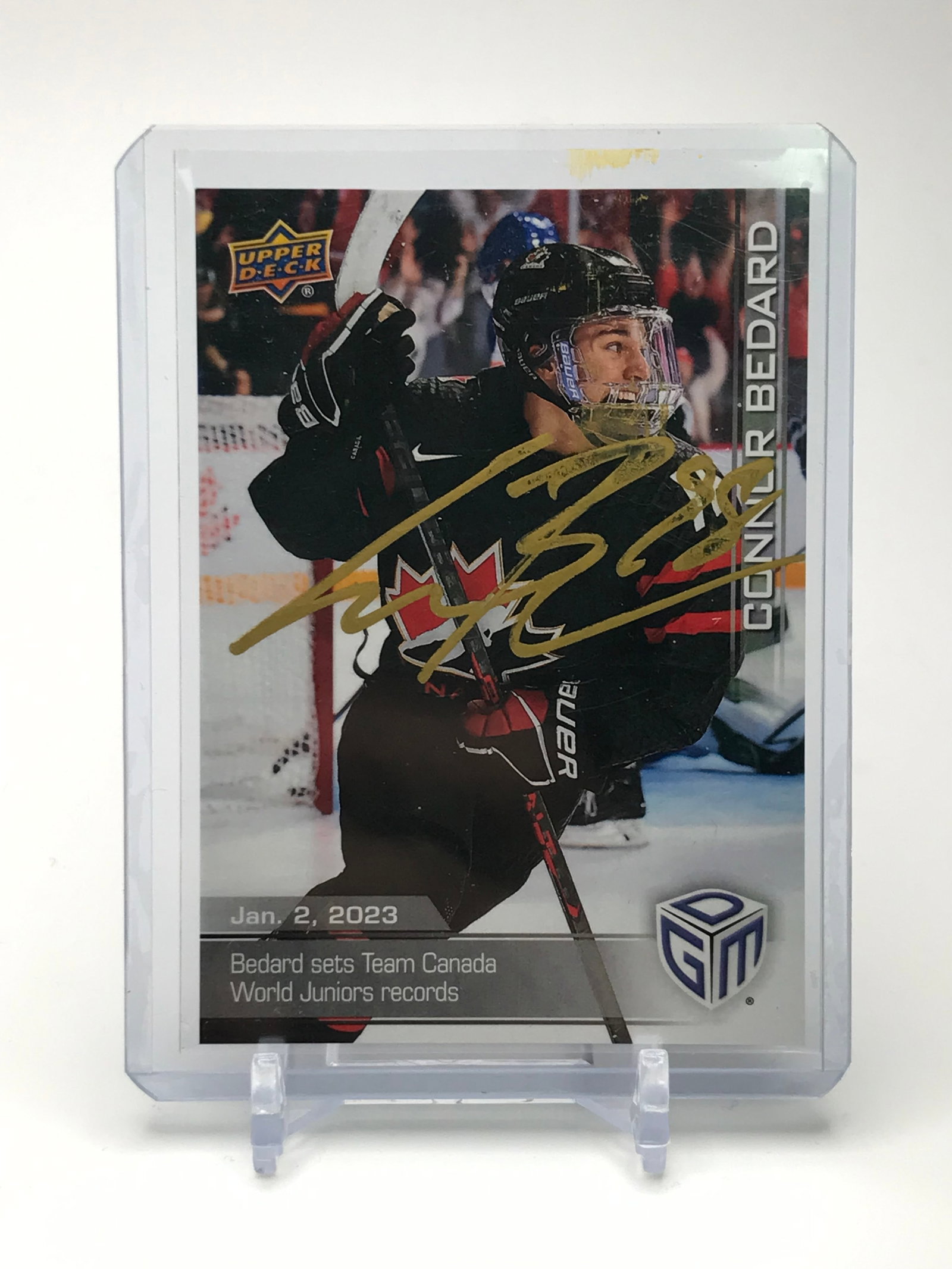CONNOR BEDARD SIGNED TRADING CARD GCG COA (1 of 2)