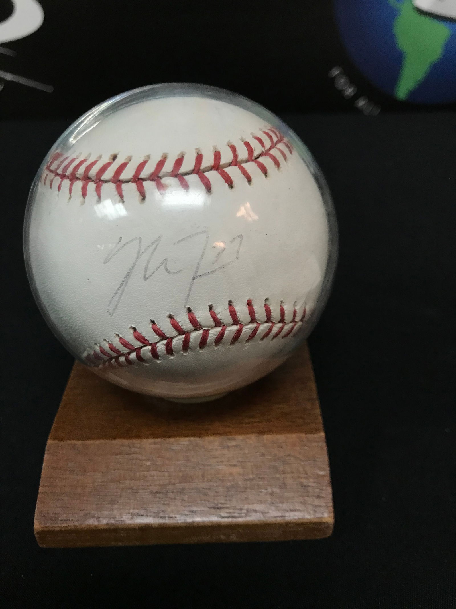 MIKE TROUT SIGNED BASEBALL IN DISPLAY CASE (JSA LOA) (1 of 2)