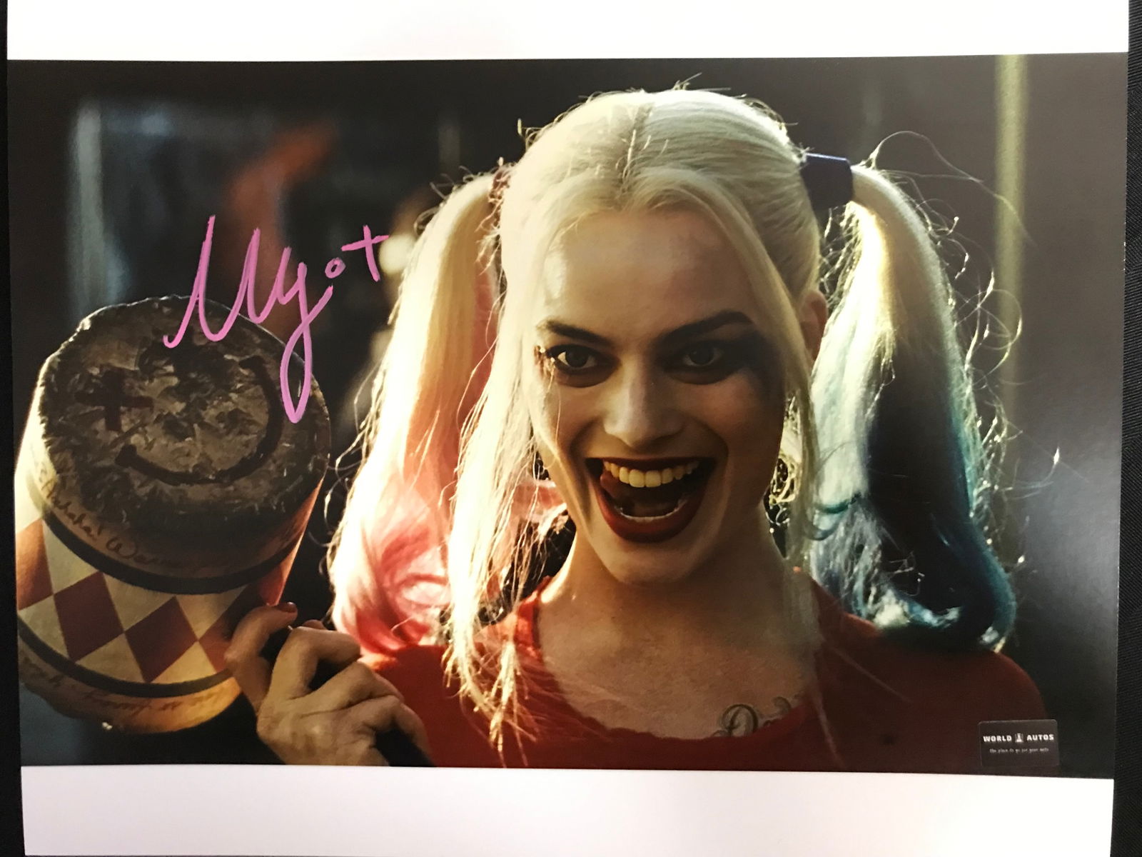 MARGOT ROBBIE SIGNED `SUICIDE SQUAD` 8X10 PHOTO WORLD AUTOS COA (1 of 2)