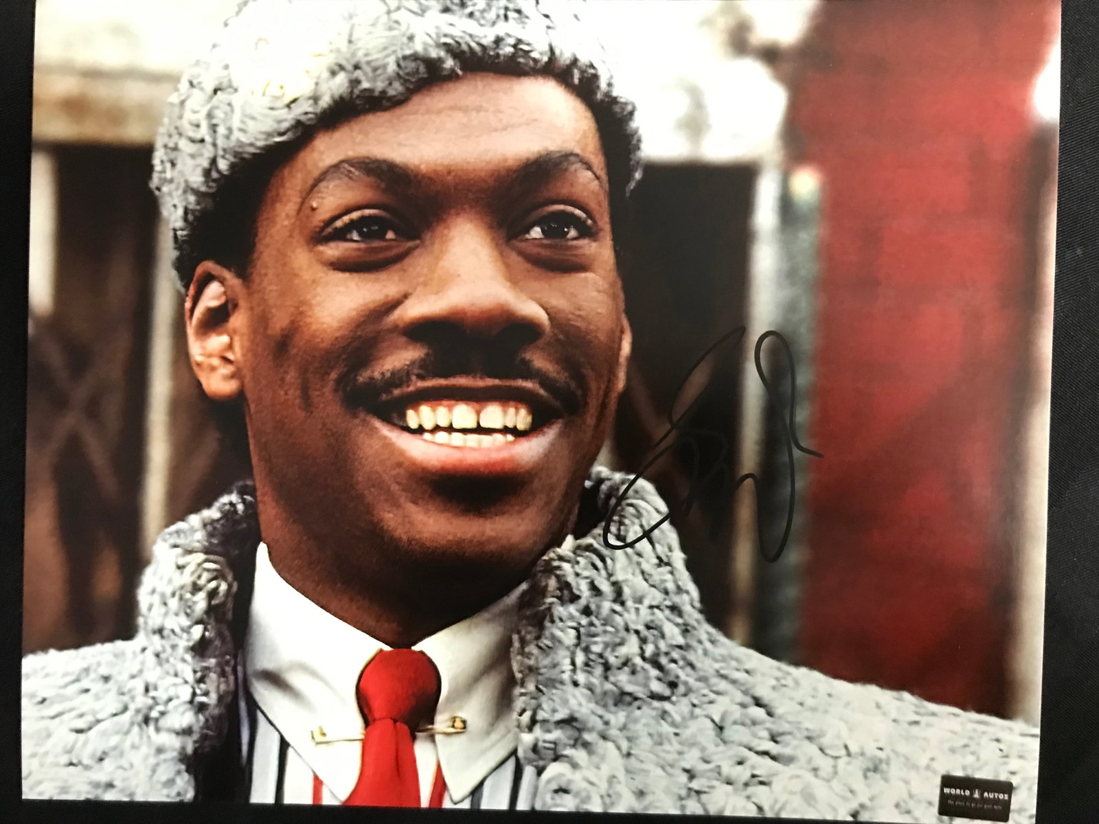 EDDIE MURPHEY SIGNED `COMING TO AMERICA`8X10 PHOTO WORLD AUTOS COA: Prices are in Canadian dollars