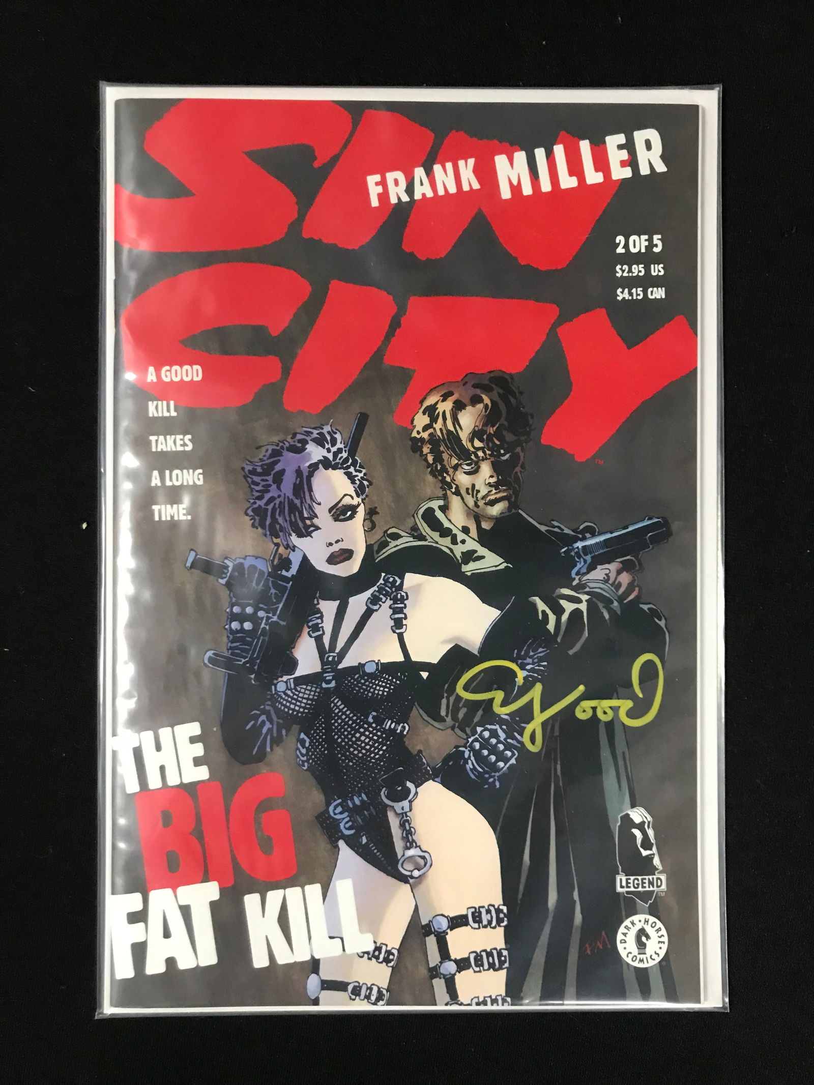 ELIJAH WOOD SIGNED SIN CITY COMIC BOOK (WWOC COA) (1 of 1)