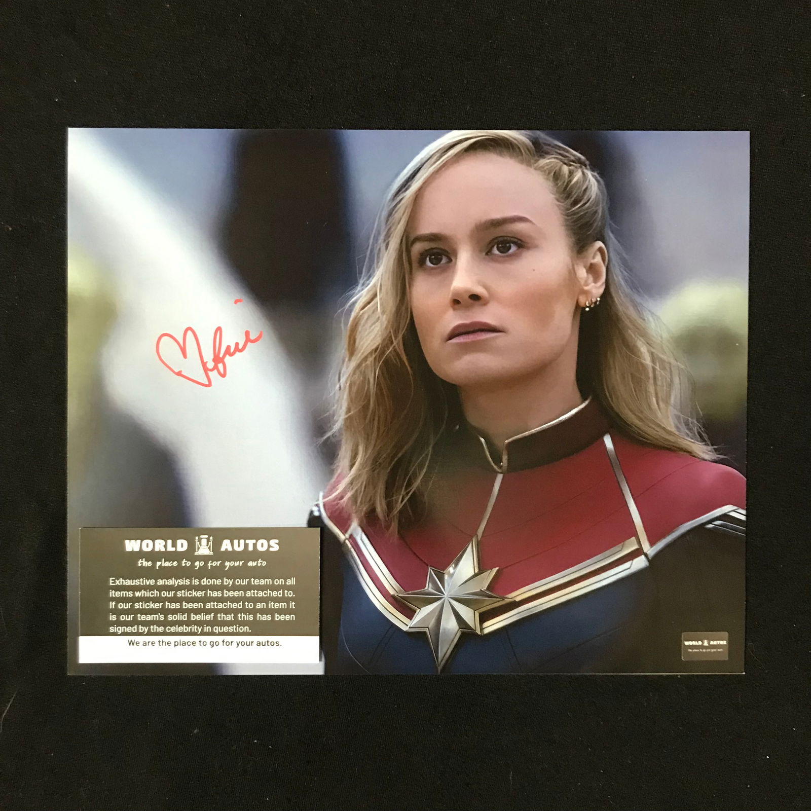 BRIE LARSON SIGNED "CAPTAIN MARVEL" 8X10 PHOTO (WORLD AUTOS COA) (1 of 1)