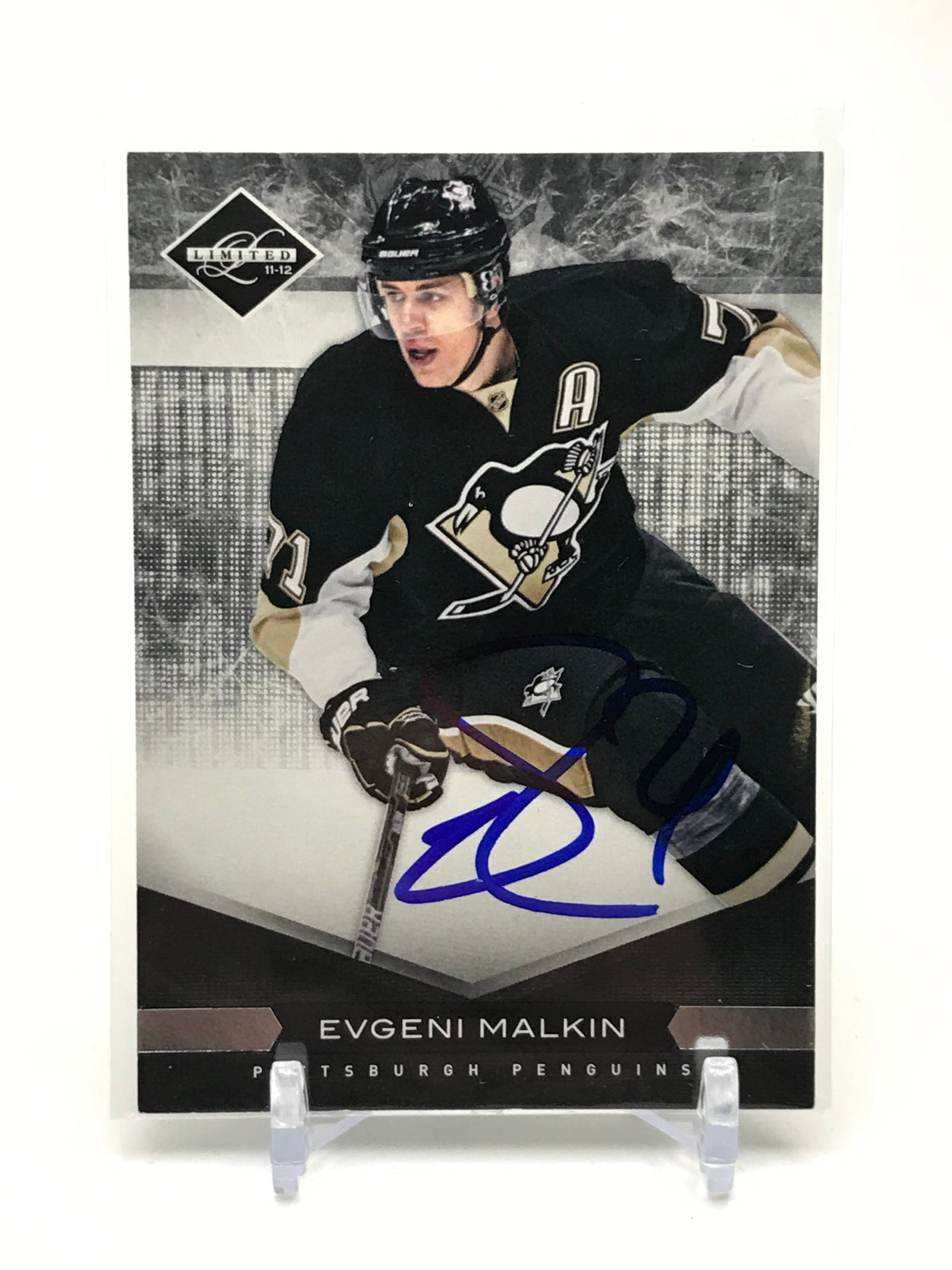 EVGENI MALKIN SIGNED PANINI CARD 190/299: Prices are in Canadian dollars