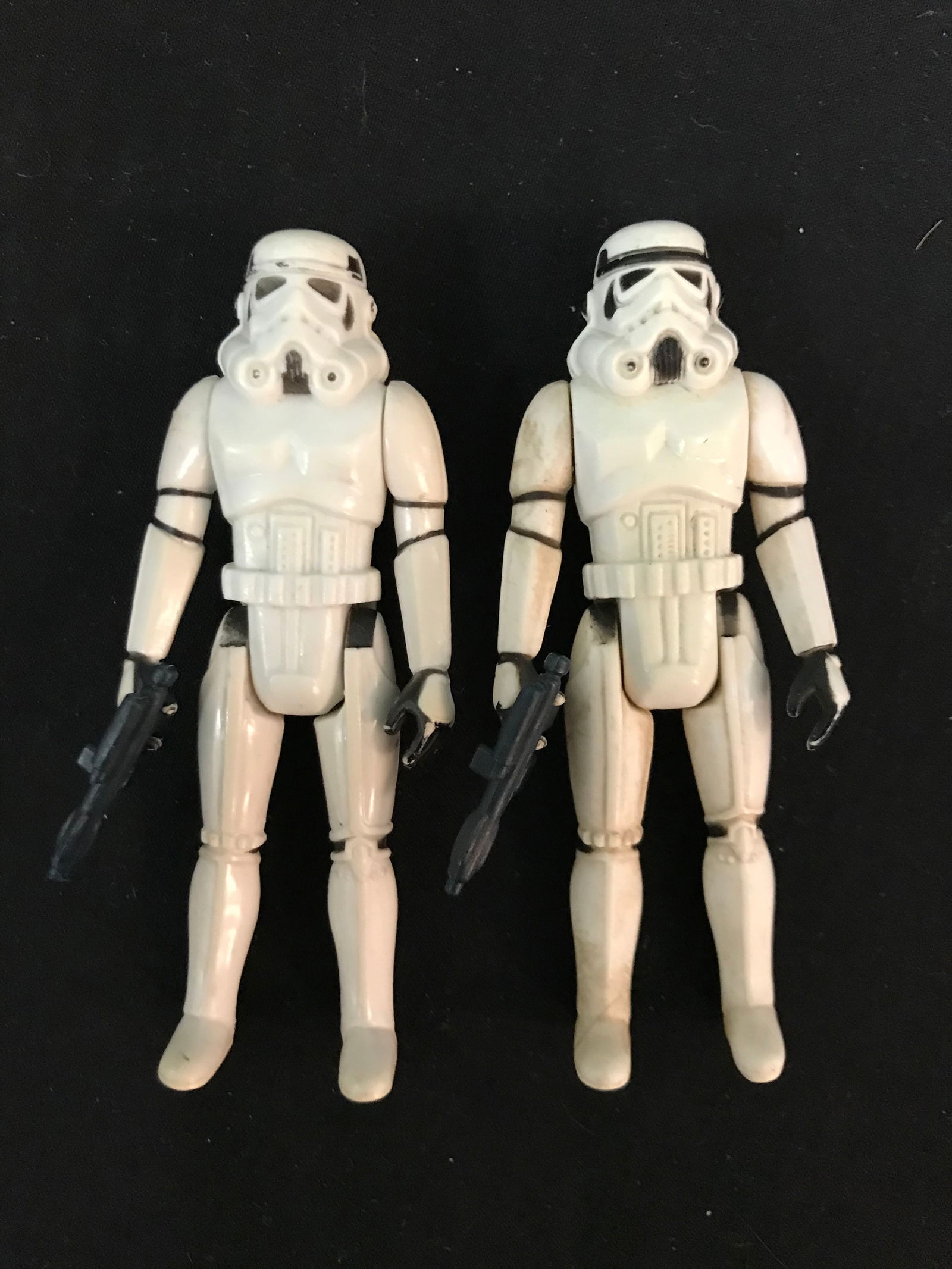 2X VINTAGE 1977 KENNER STAR WARS STORMTROOPER ACTION FIGURES WITH BLASTERS (1 of 1)