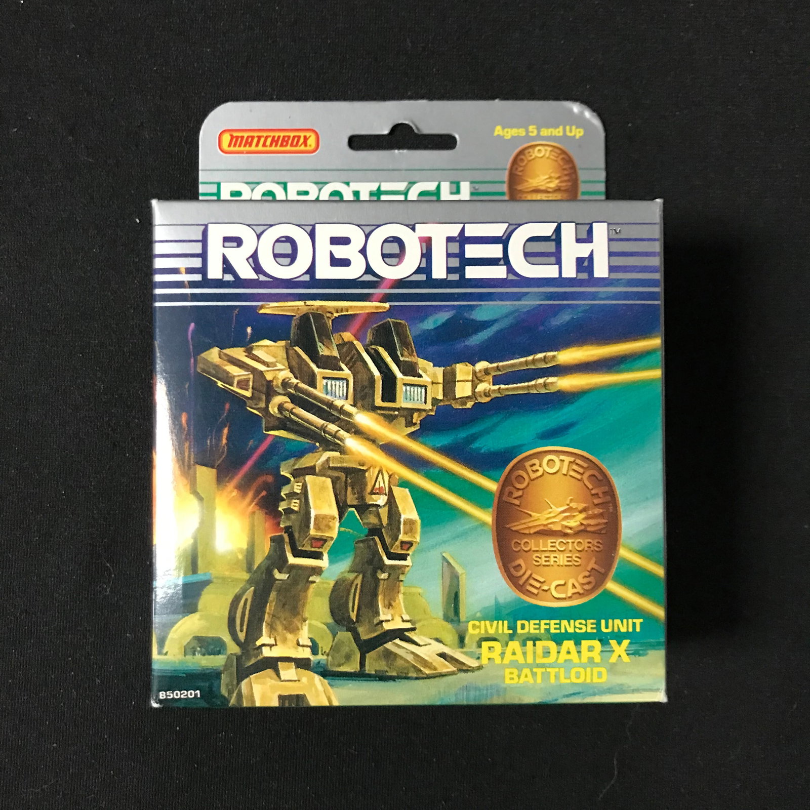 UNOPENED MATCHBOX TOYS ROBOTECH RAIDAR X BATTLOID: Prices are in Canadian dollars