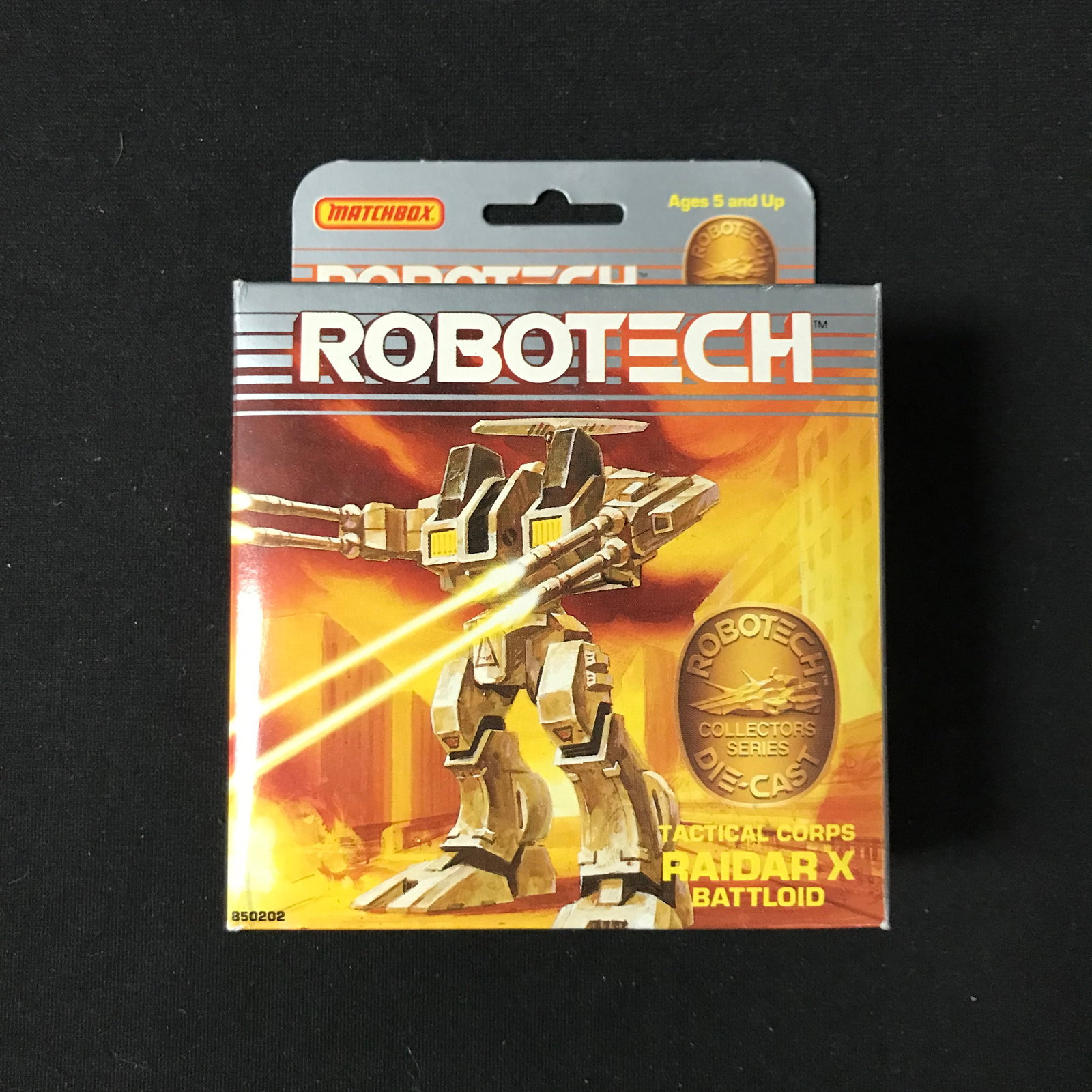 UNOPENED MATCHBOX TOYS ROBOTECH RAIDAR X BATTLOID: Prices are in Canadian dollars