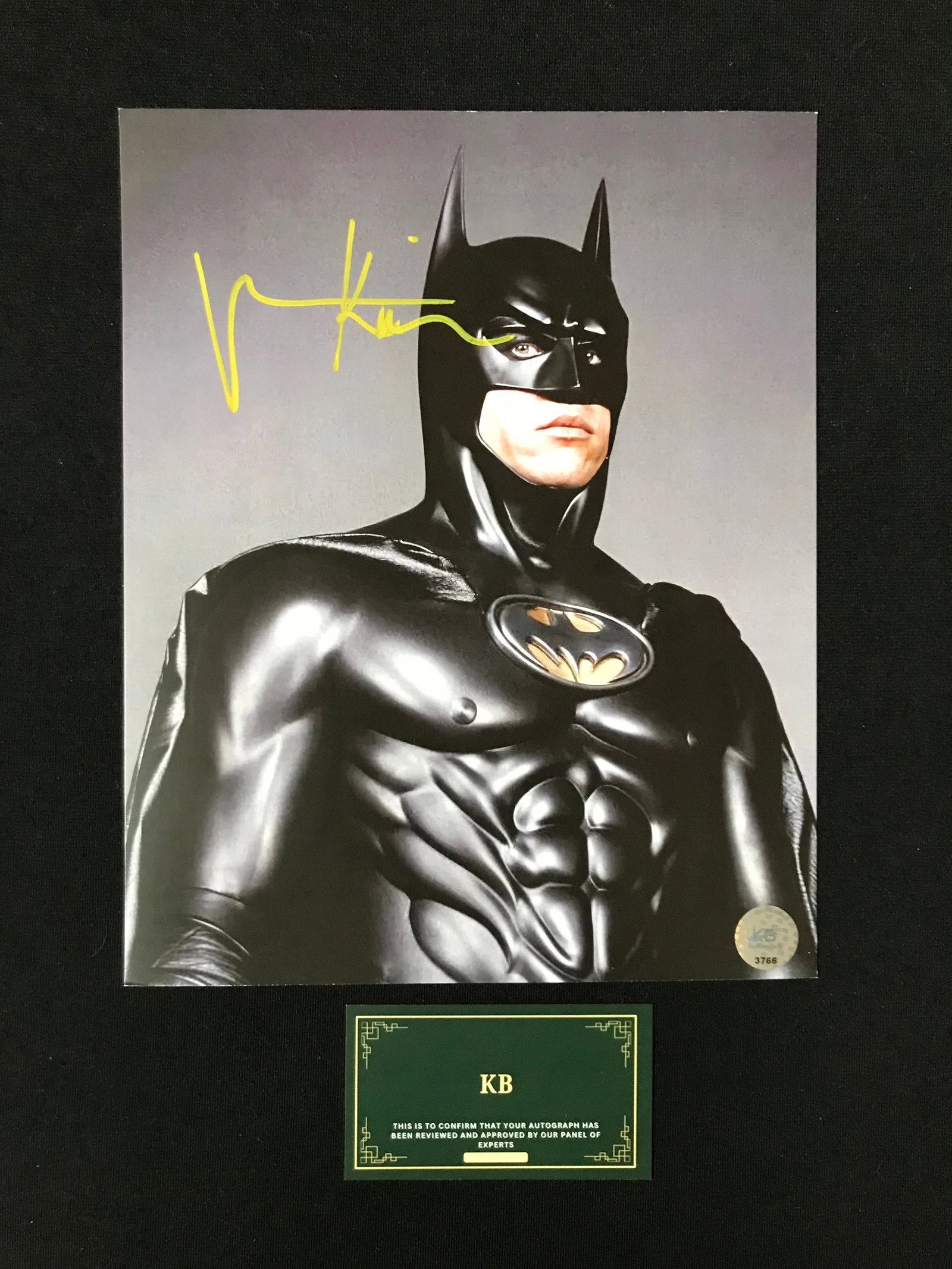 VAL KILMER SIGNED "BATMAN" 8X10 PHOTO (KB AUTHENTICS COA): Prices are in Canadian dollars