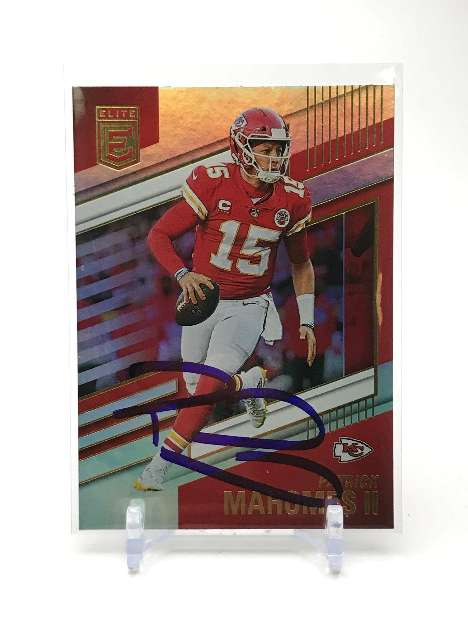 2022 PATRICK MAHOMES II SIGNED PANINI DONRUSS ELITE CARD NO. 38 (1 of 2)