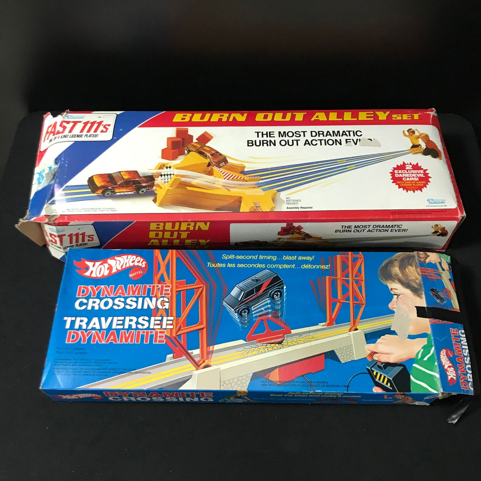 LOT OF 2 VINTAGE HOT WHEELS RACE TRACK SETS (1 of 1)