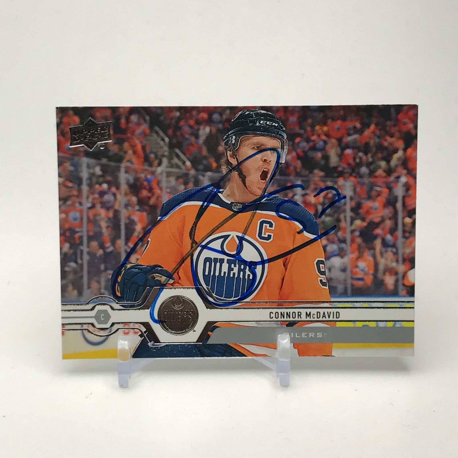 2019-20 CONNOR MCDAVID SIGNED UPPER DECK SERIES 2 HOCKEY CARD (1 of 2)