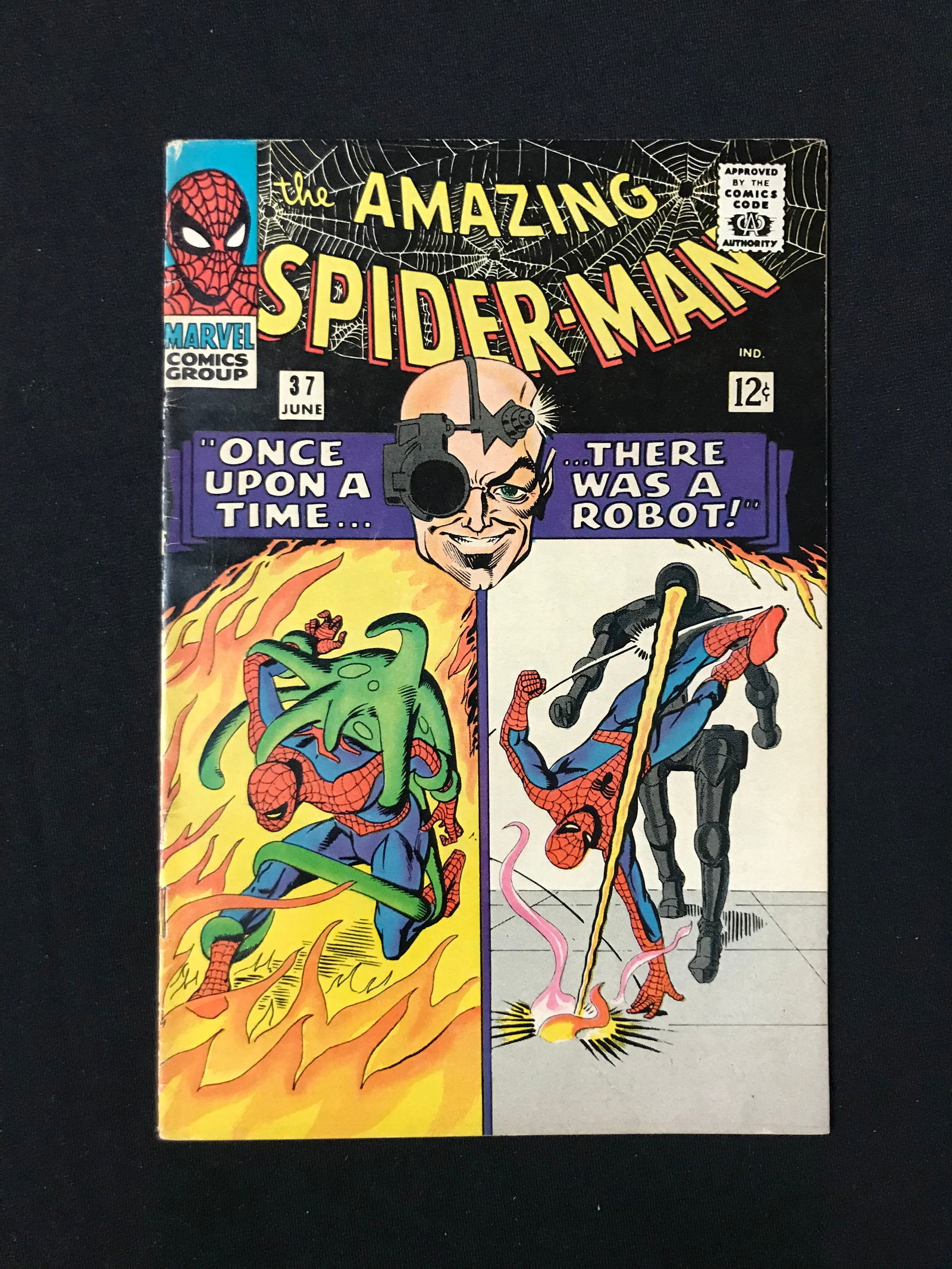 MARVEL COMICS NO.37 THE AMAZING SPIDERMAN (1 of 2)