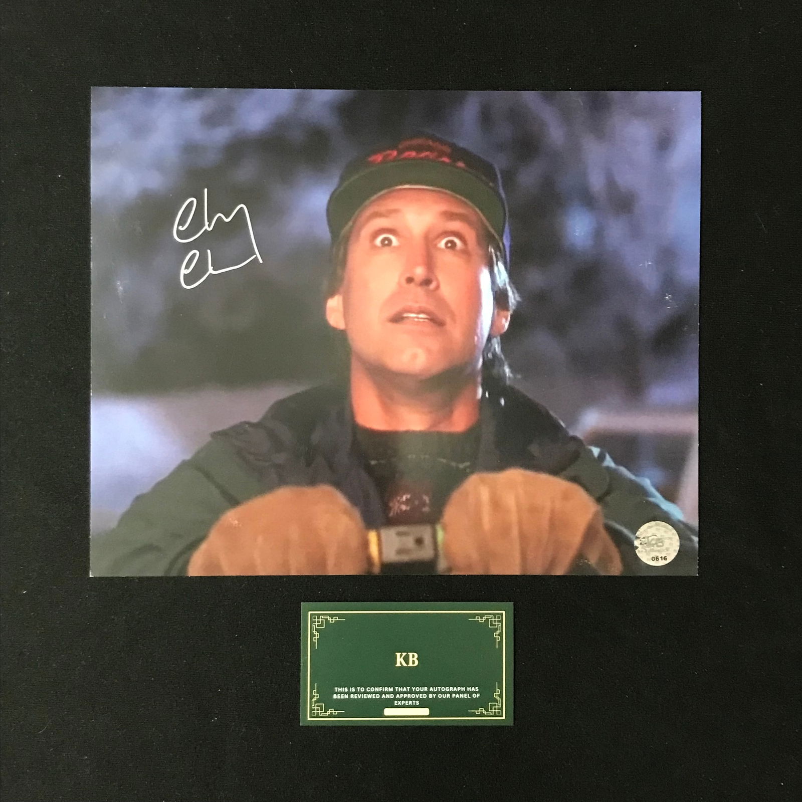 CHEVY CHASE SIGNED NATIONAL LAMPOONS "CHRISTMAS VACATION" 8X10 PHOTO (KB AUTHENTICS COA) (1 of 1)