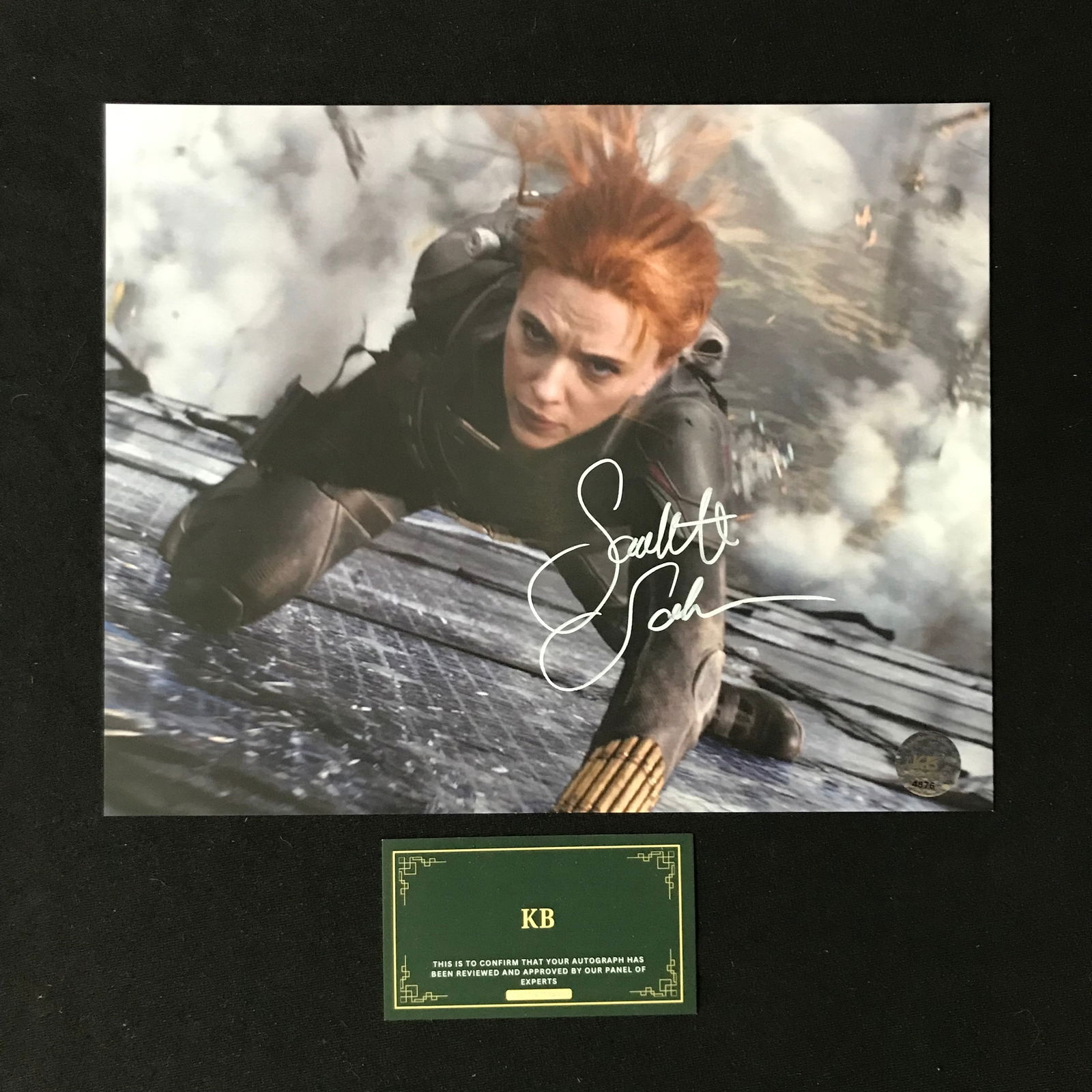 SCARLETT JOHANSSON SIGNED 8X10 PHOTO (KB AUTHENTICS COA) (1 of 1)