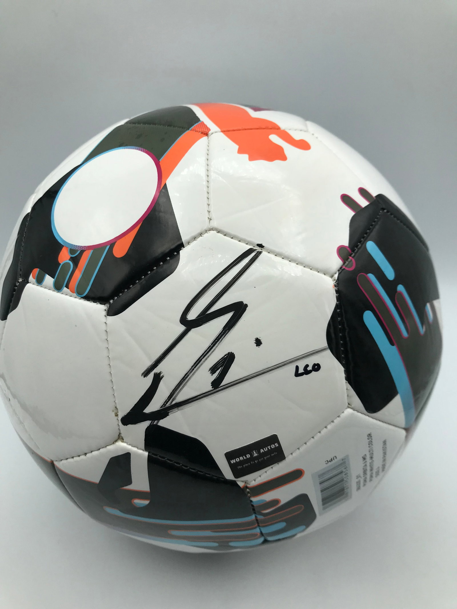 LIONAL MESSI SIGNED SOCCER BALL (WORLD AUTOS COA: Prices are in Canadian dollars