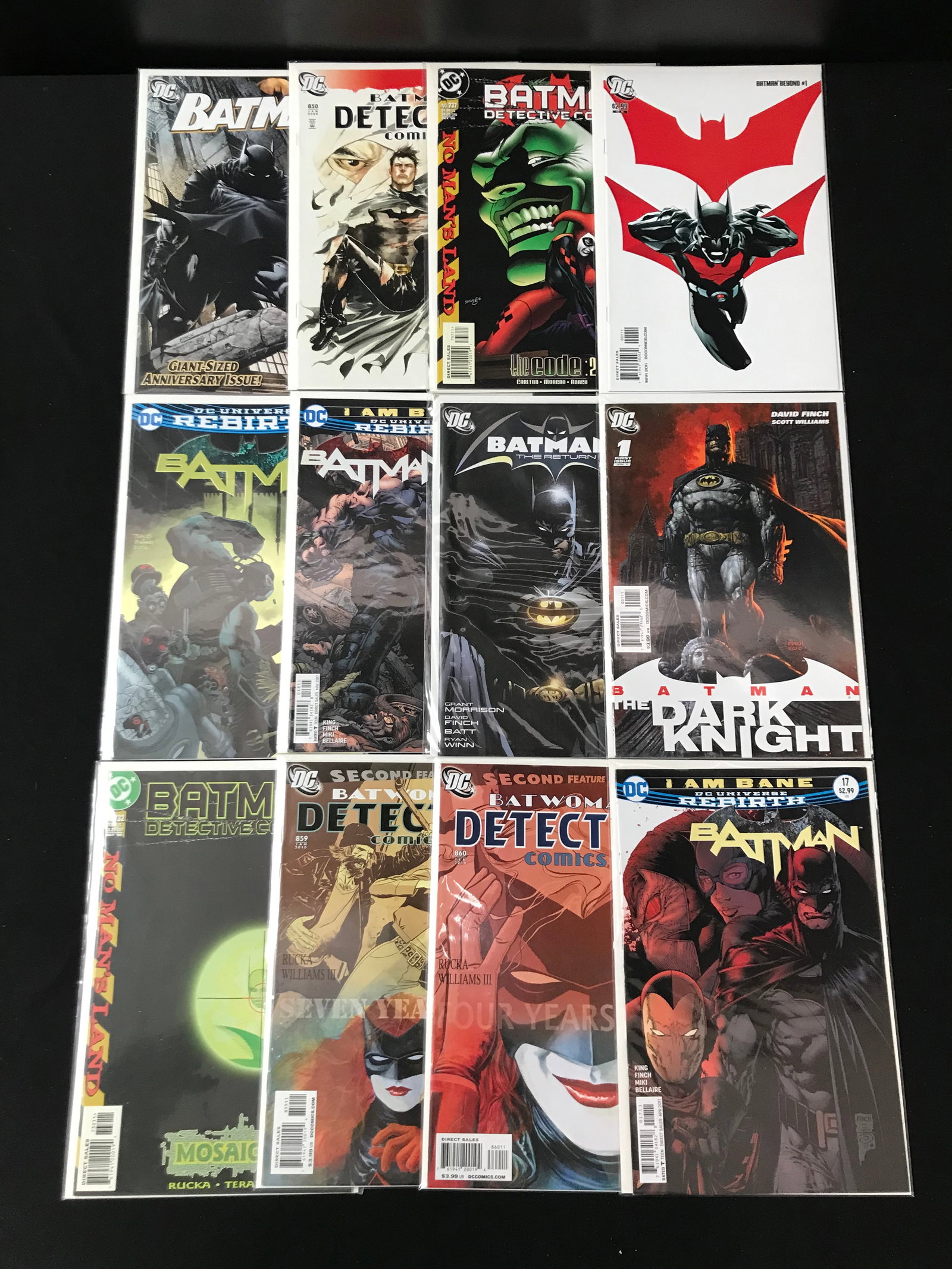 LOT OF 12 BATMAN COMICS (DC COMICS): Prices are in Canadian dollars