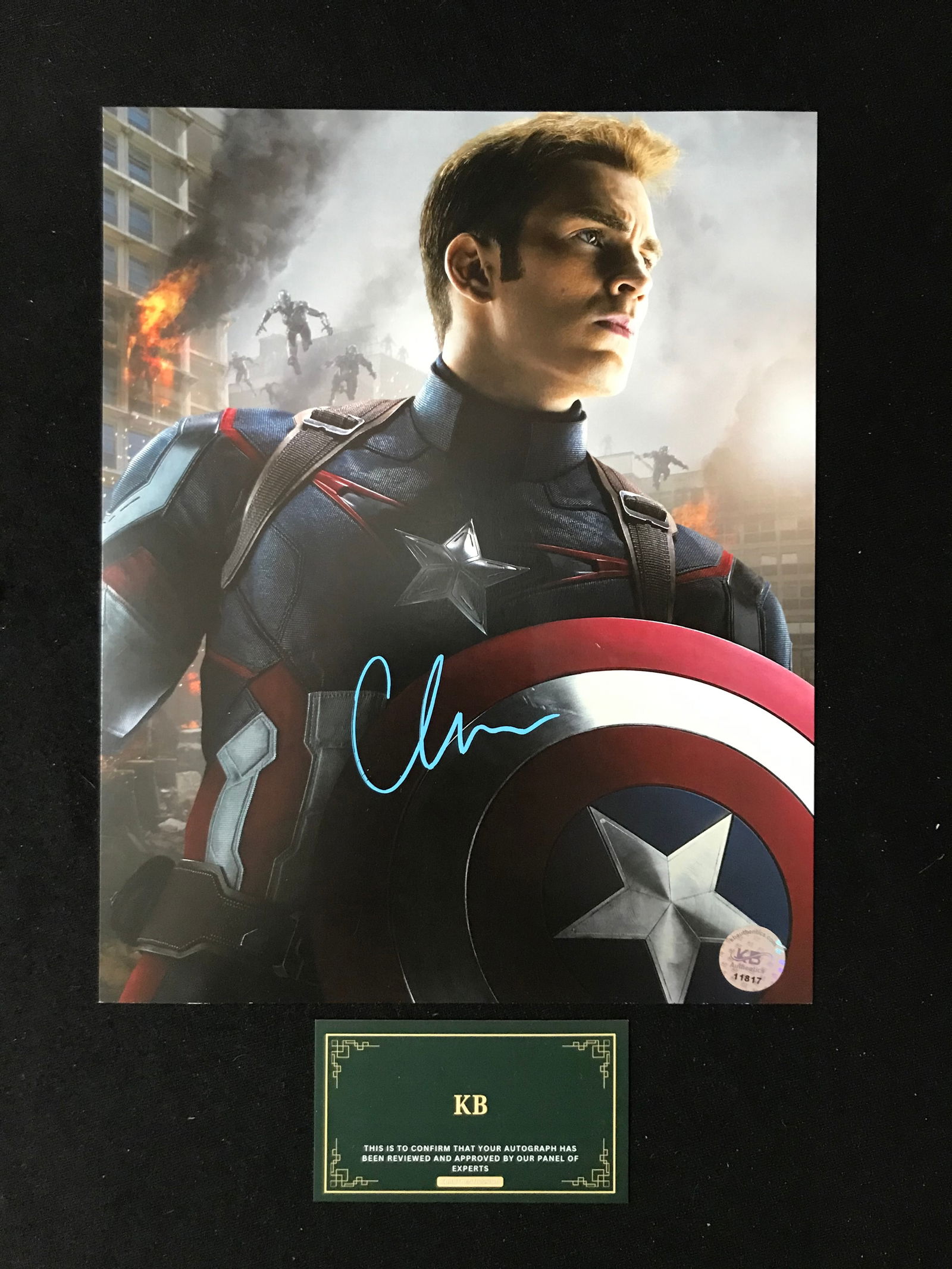 CHRIS EVANS SIGNED "CAPTAIN AMERICA" 8X10 PHOTO (KB AUTHENTICS COA) (1 of 1)