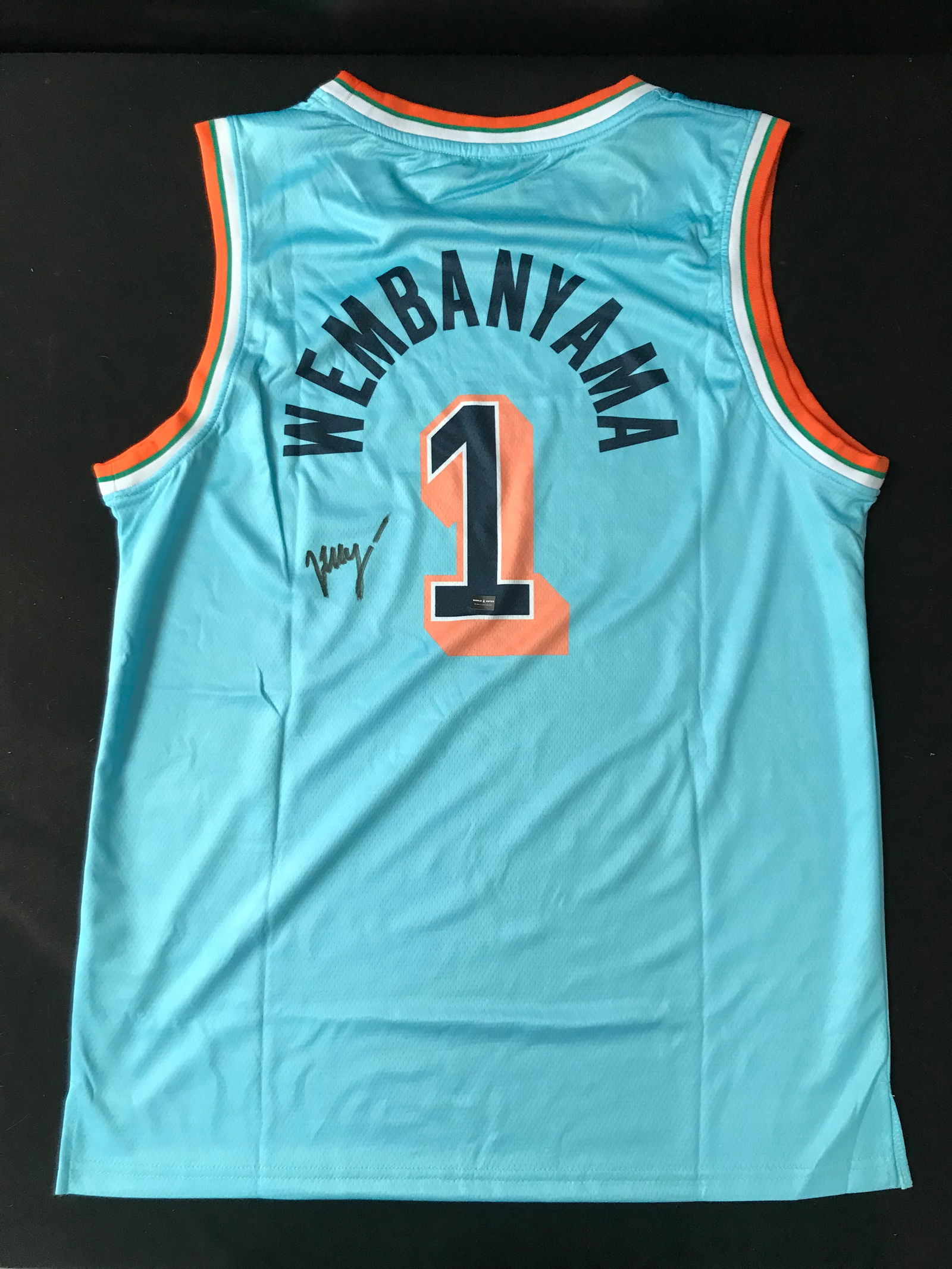 VICTOR WEMBANYAMA SIGNED SAN ANTONIO SPURS JERSEY (WORLD AUTOS COA) (1 of 3)