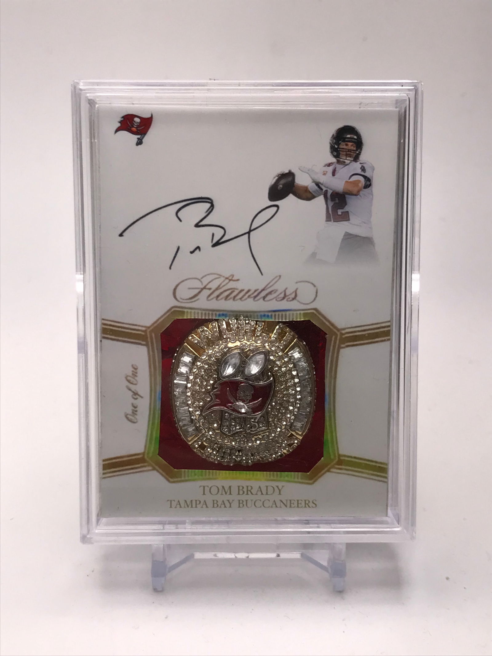 1 OF 1 CUSTOM RING  TRADING CARD TOM BRADY TAMPA BAY BUCCANEERS FLAWLESS TRADING CARD (1 of 2)