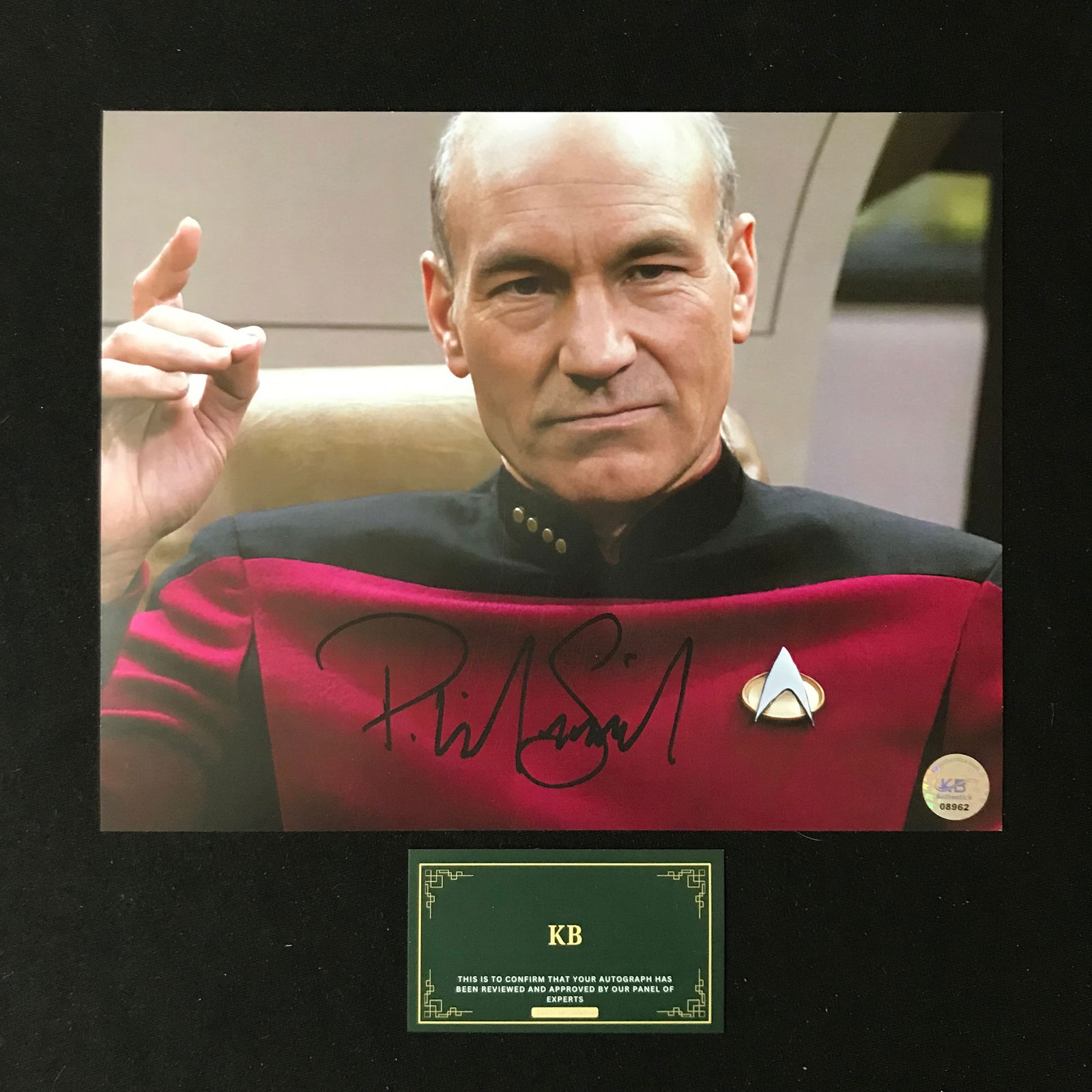 PATRICK STEWART SIGNED "CAPTAIN JEAN-LUC PICARD" 8X10 PHOTO (KB AUTHENTICS COA) (1 of 1)
