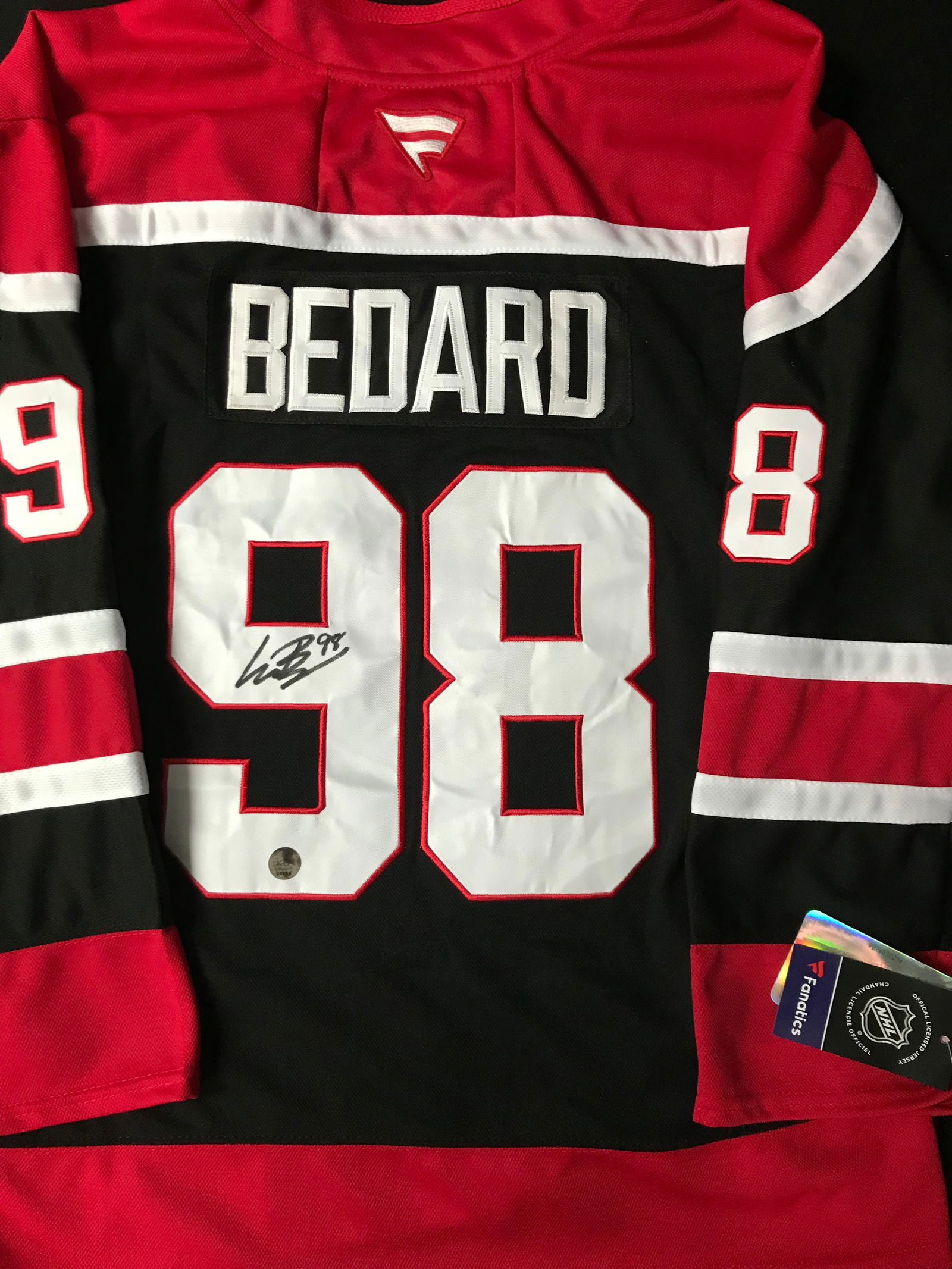 CONNOR BEDARD SIGNED CHICAGO BLACKHAWKS WINTER CLASSIC JERSEY (KB AUTHENTICS COA) (1 of 3)