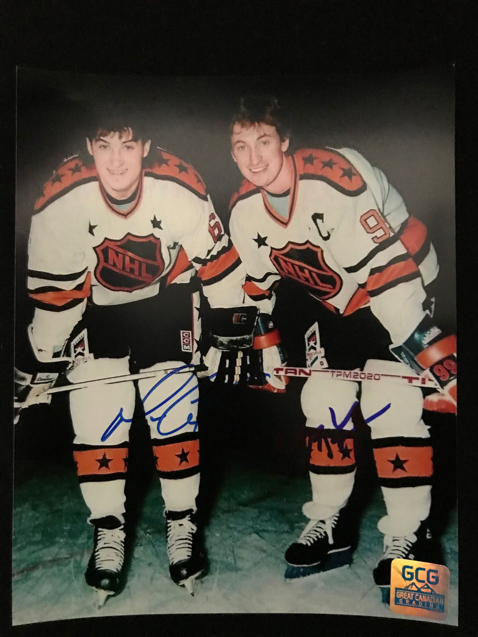 WAYNE GRETZKY AND MARIO LEMIEUX SIGNED 8 X 10 (GCG HOLO) (1 of 1)
