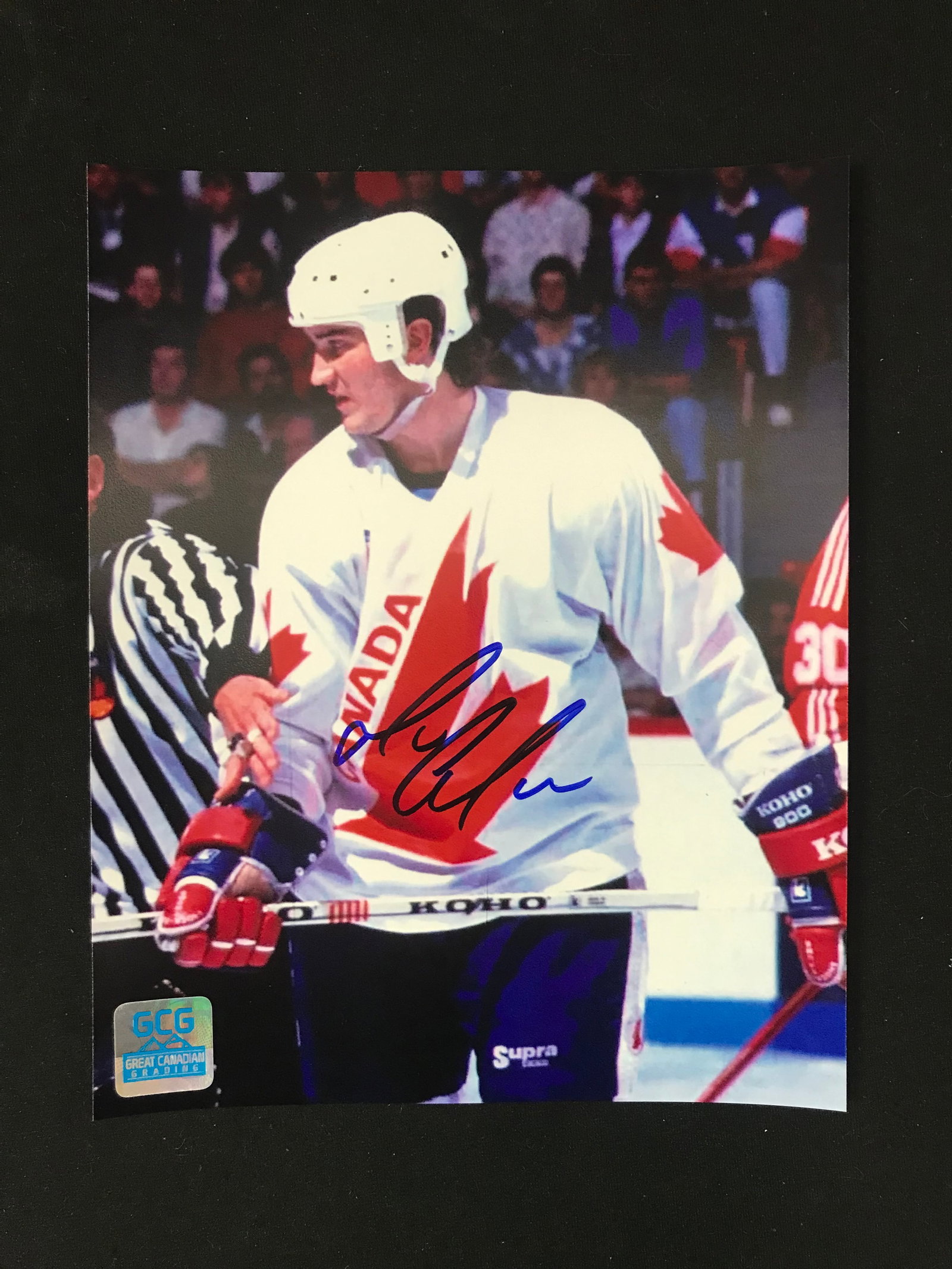MARIO LEMIEUX SIGNED 8X10 PHOTO GCG COA: Prices are in Canadian dollars
