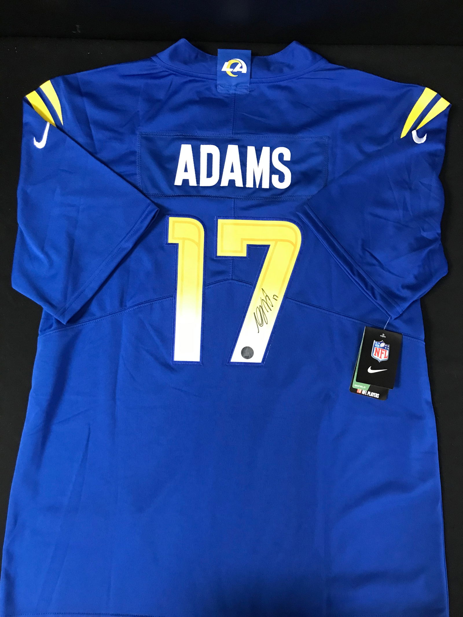 DAVANTE ADAMS SIGNED LOS ANGELES RAMS JERSEY (KB AUTHENTICS COA) (1 of 3)
