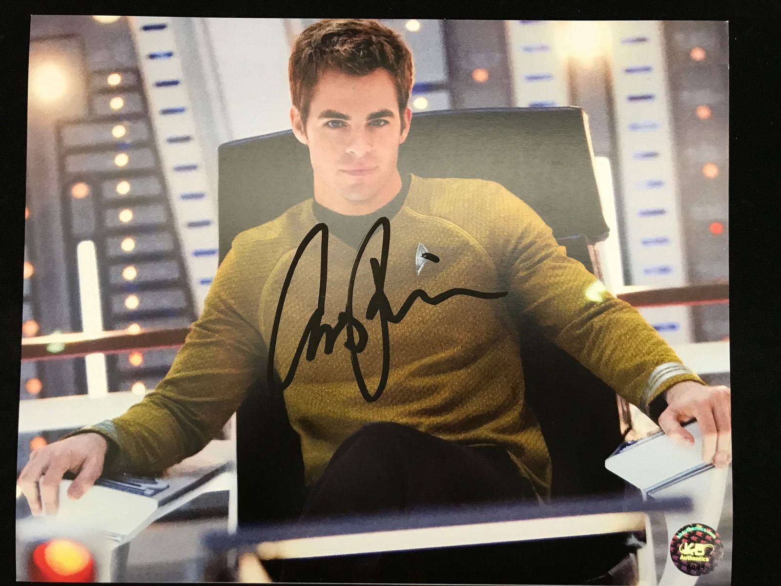 CHRIS PINE SIGNED STAR TREK 8X10 (KB AUTHENTICS COA) (1 of 1)
