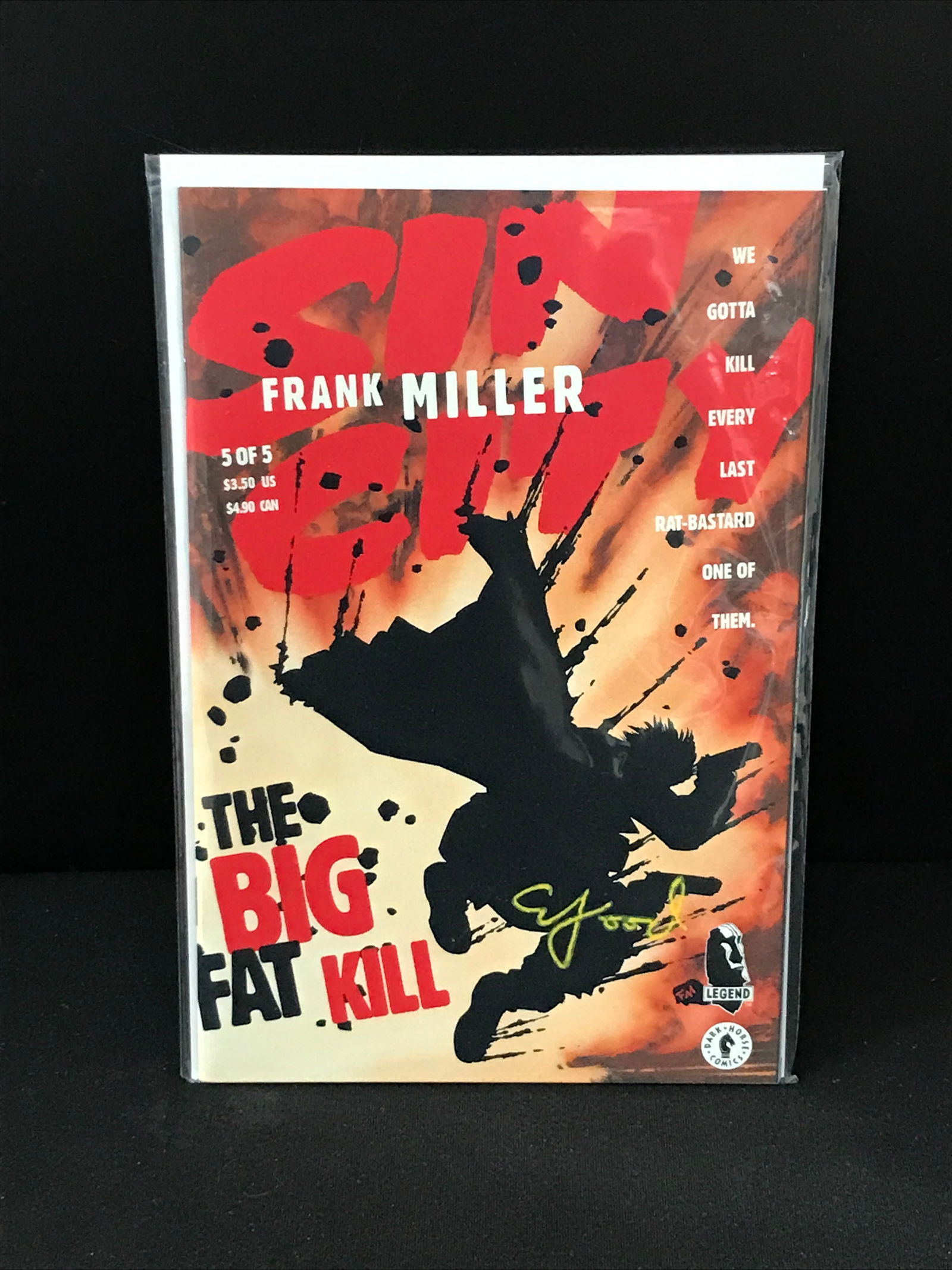 ELIJAH WOOD SIGNED SIN CITY COMIC (WWOC COA) (1 of 1)