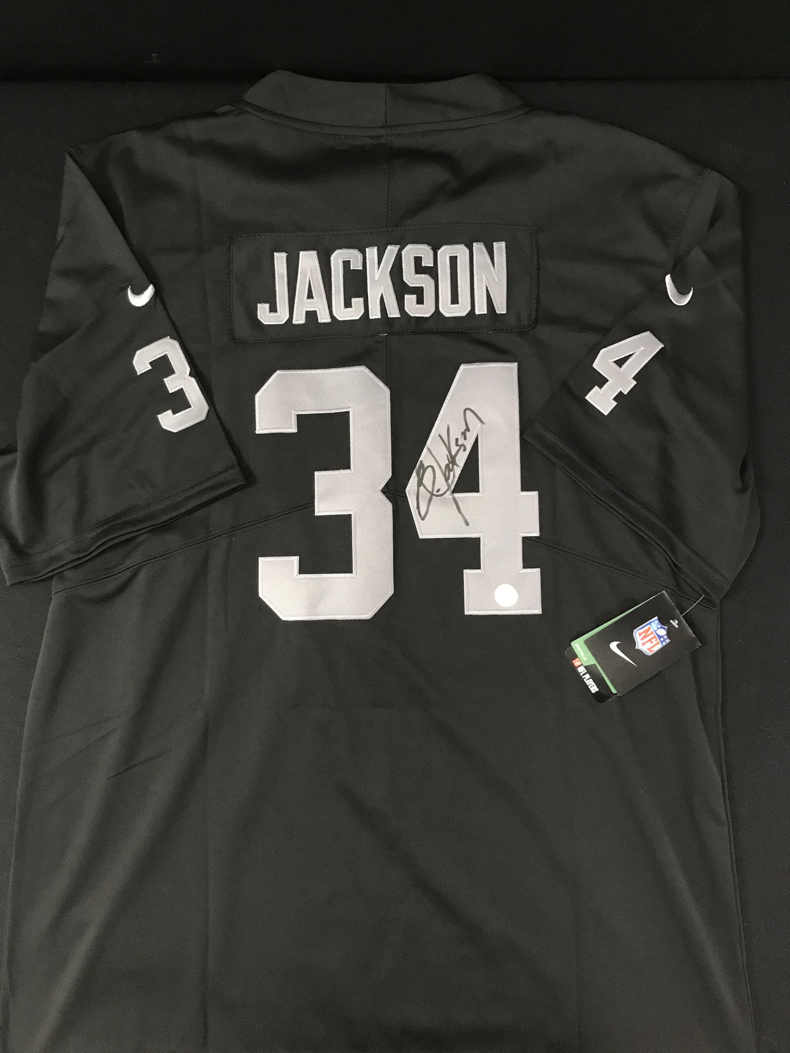 NEW WITH TAGS BO JACKSON SIGNED OAKLAND RAIDERS JERSEY (KB AUTHENTICS COA) (1 of 3)