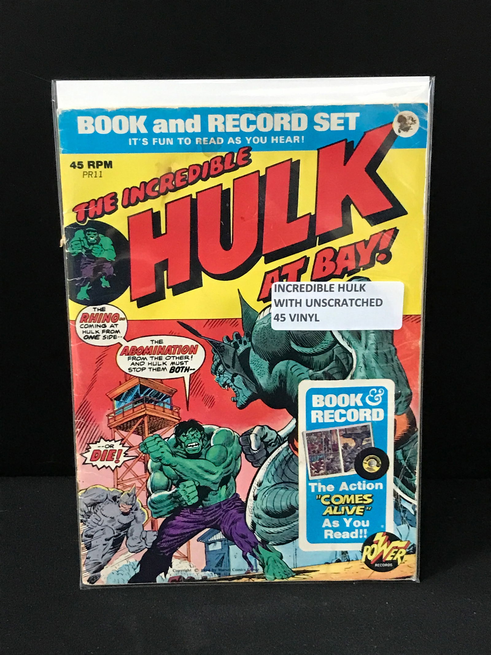 THE INCREDIBLE HULK AT BAY BOOK AND RECORD SET (1 of 1)