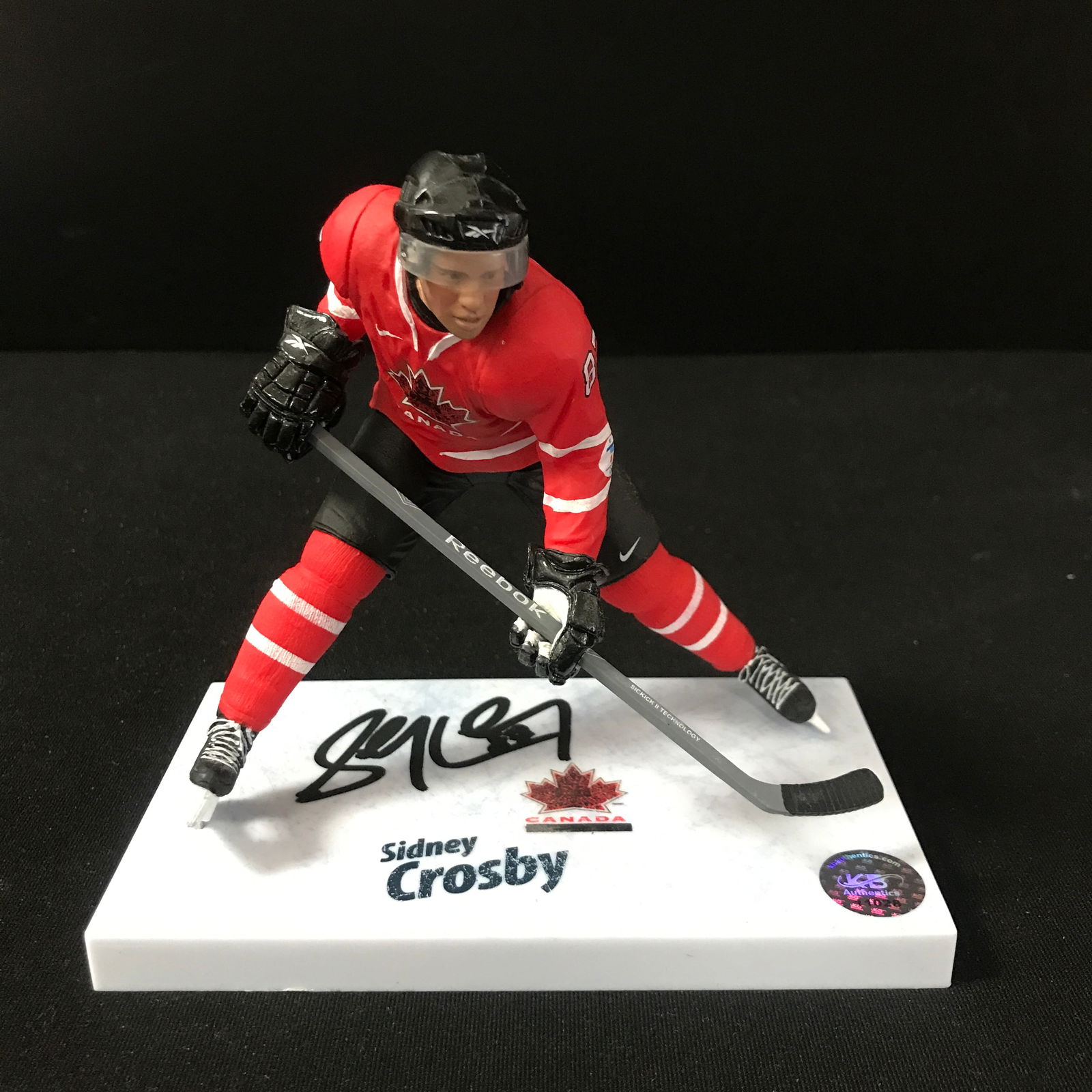 SIDNEY CROSBY SIGNED MCAFARLANE TEAM CANADA FIGURE (KB COA) (1 of 1)