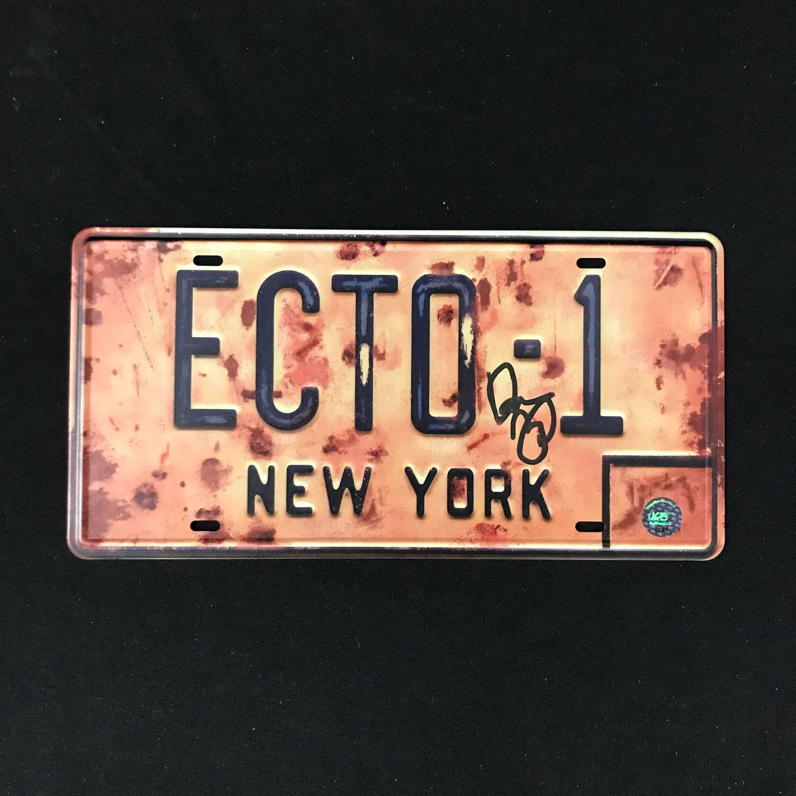 DAN AKROYD SIGNED ECTO 1 LICENSE PLATE 9 (1 of 1)