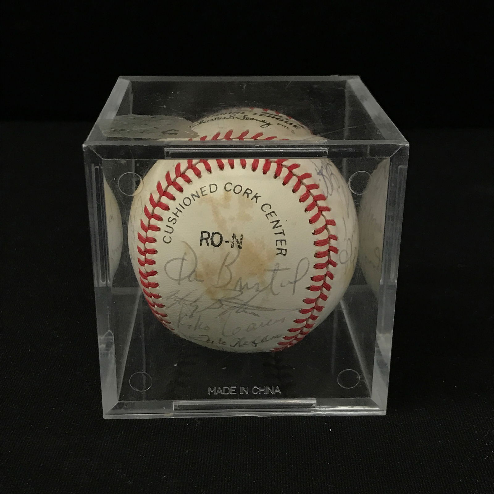 1980 CINCINATTI REDS TEAM SIGNED BASEBALL (CARLTON, MORGAN, ROSE) (1 of 4)